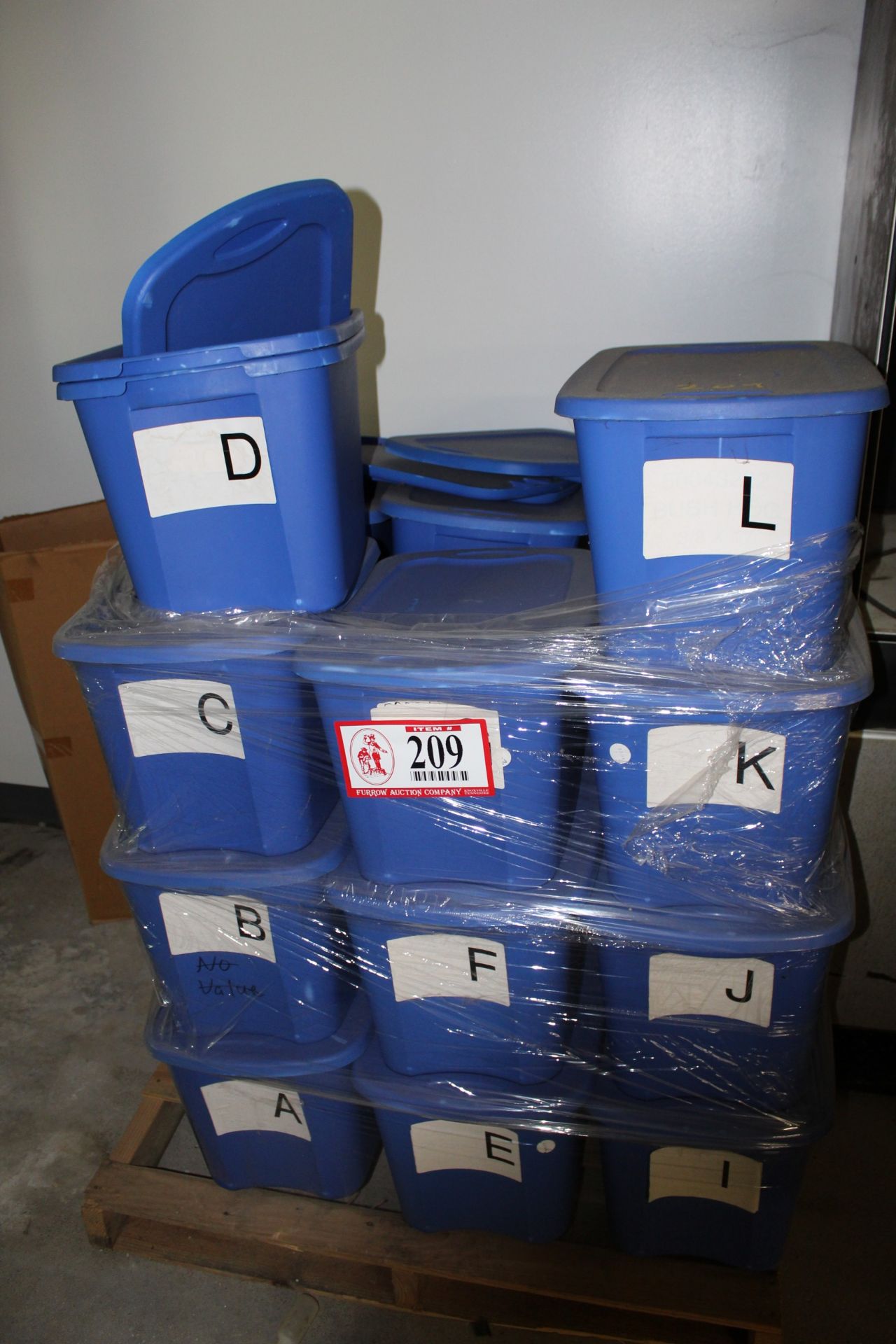 Contents of Pallet To Include: (21) Storage Bins w/ Lids