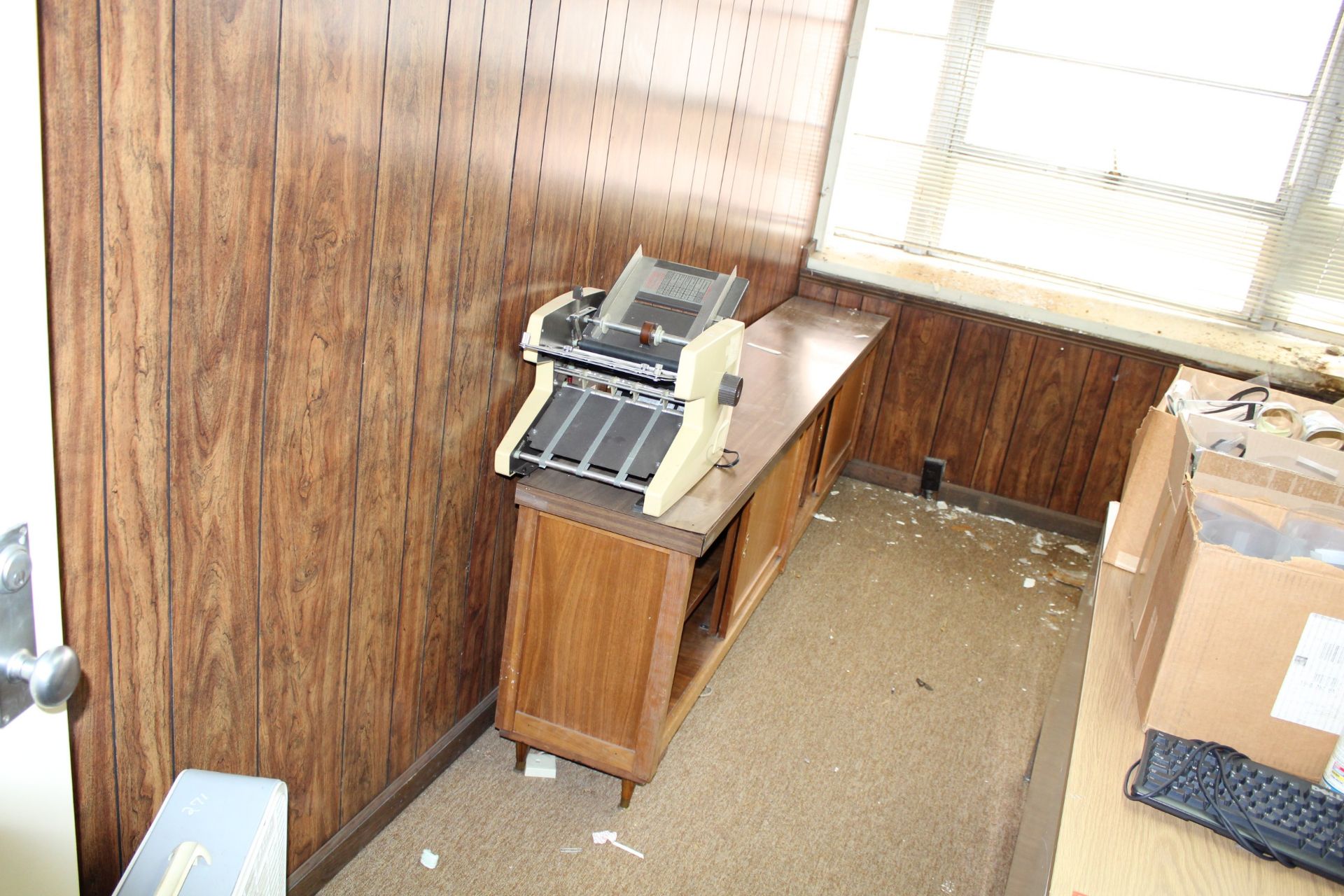 Contents of Office: Single Pedestal Metal Desk w/ Right Hand Return, Wooden Credenza, Recliner, ( - Image 2 of 2