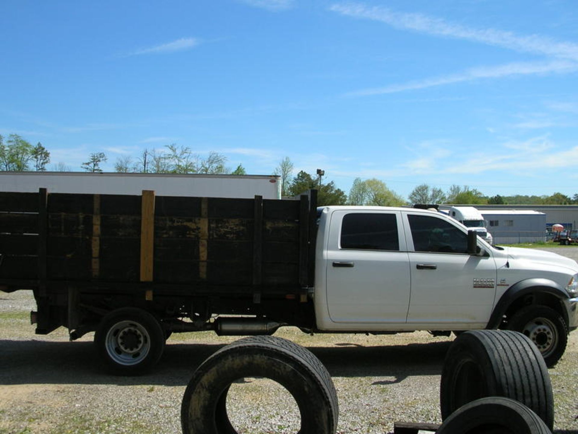 2014 Dodge Ram 5500 Dump Truck - Image 5 of 18