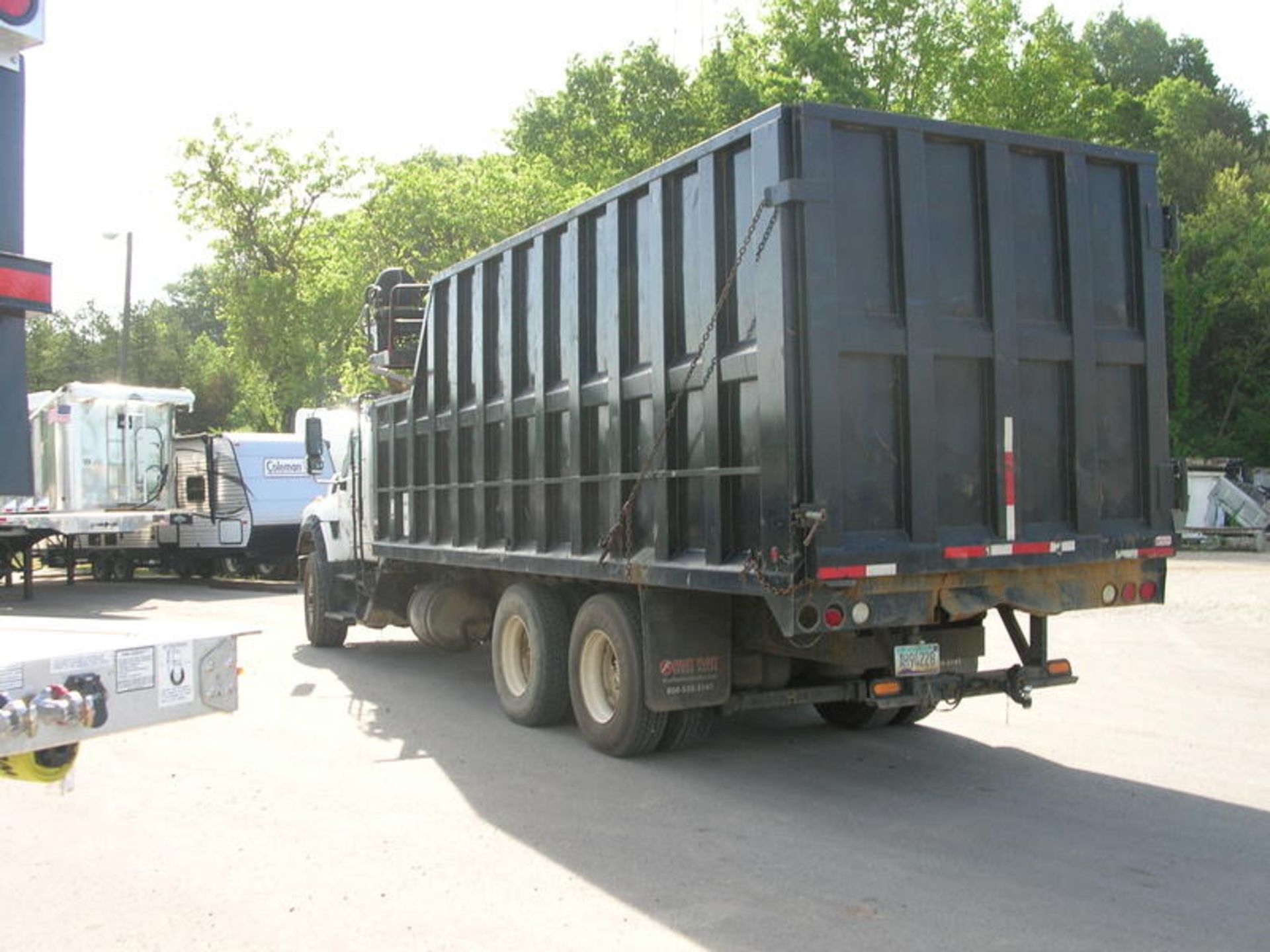 2011 International 7600 Grapple Truck - Image 9 of 42