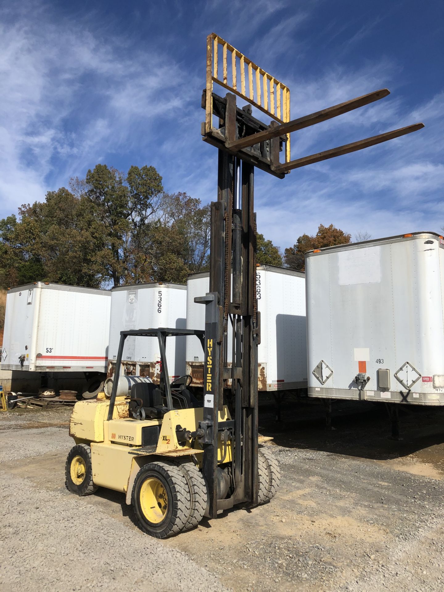 Hyster 8000 lb Forklift, Dual Wheel,3 Stage Mast Side Shift, 3,000 Hrs, LP Gas - Image 2 of 5
