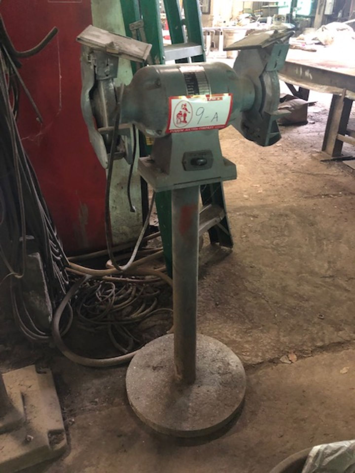 Pedestal Grinder