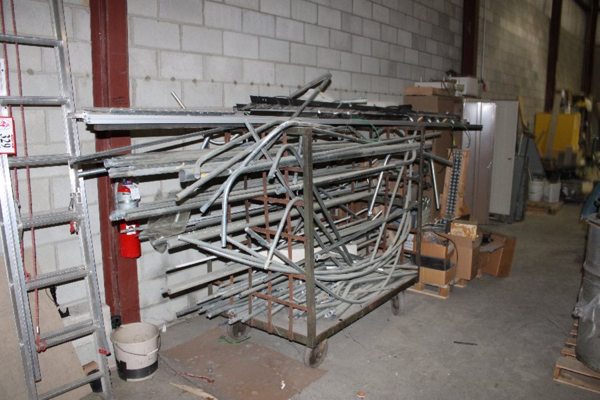 Contents of Section of Pallet Racking & Metal Cart- Metal Conduit, Machine Rails, Conveyor - Image 3 of 3