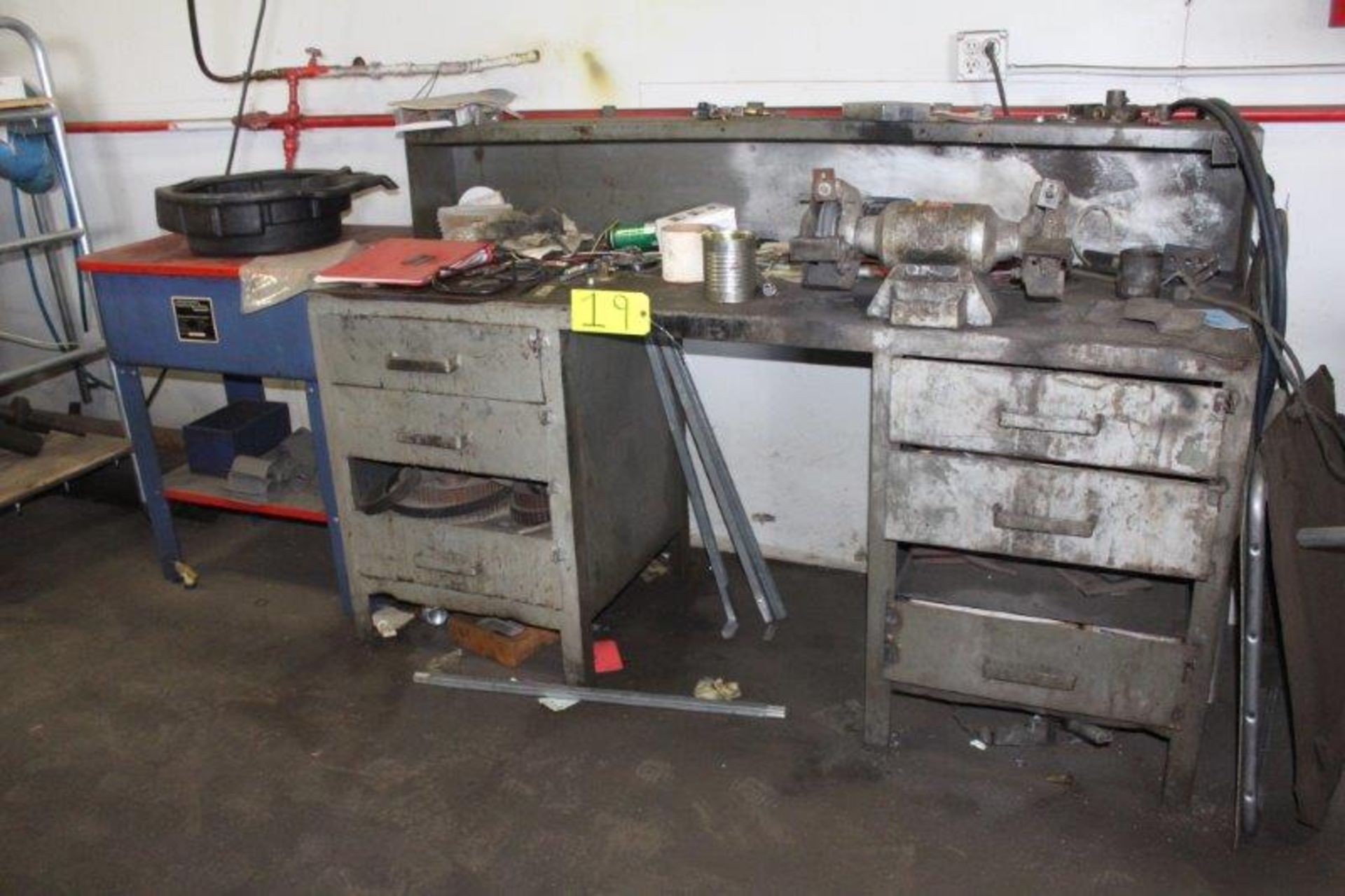 Workbench w/ Bench Grinder & Parts Washer