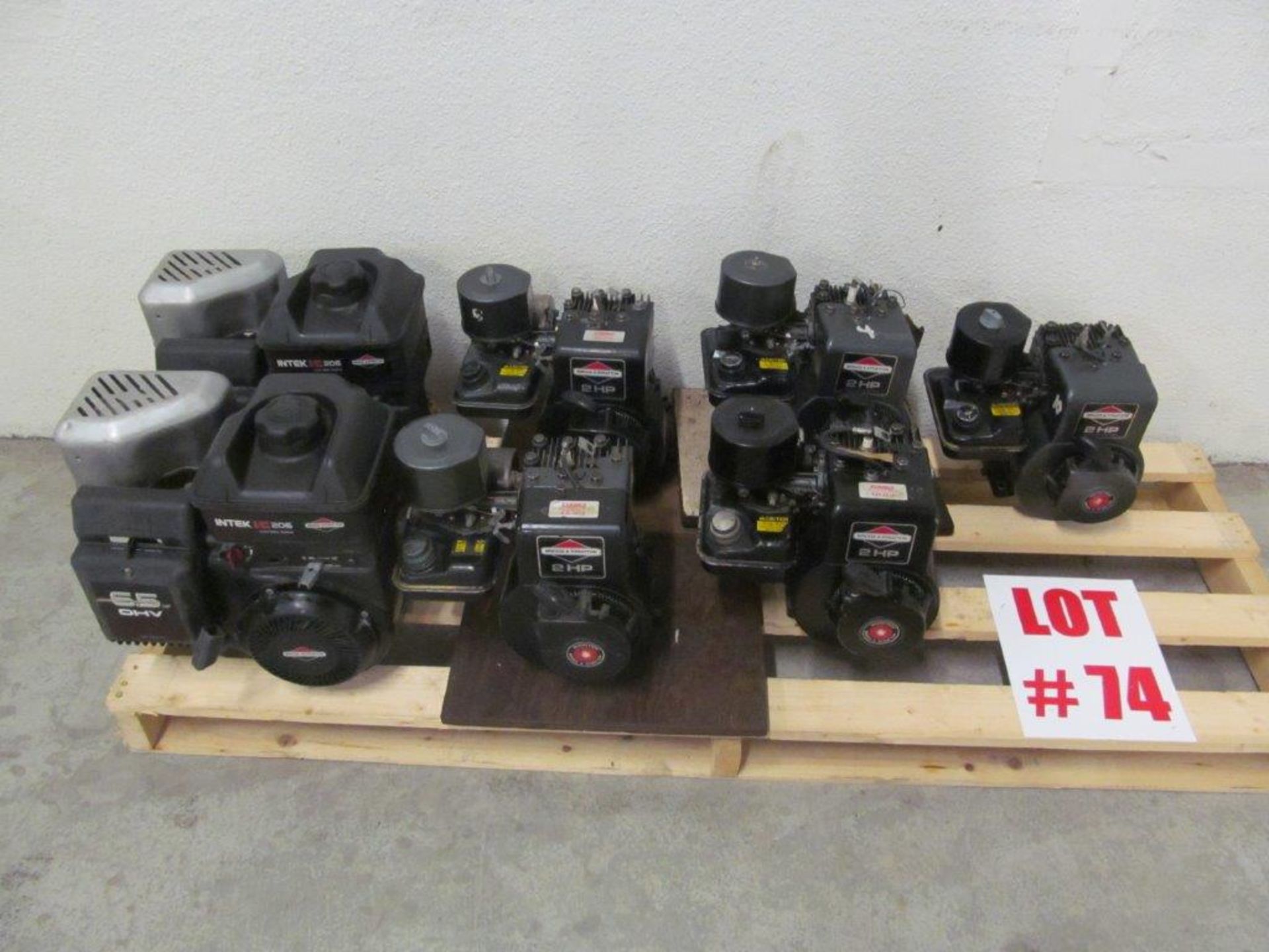 (1) LOT BRIGGS & STRATTON GAS ENGINES, (2) 6.5 HP, (5) 2 HP - Image 2 of 3