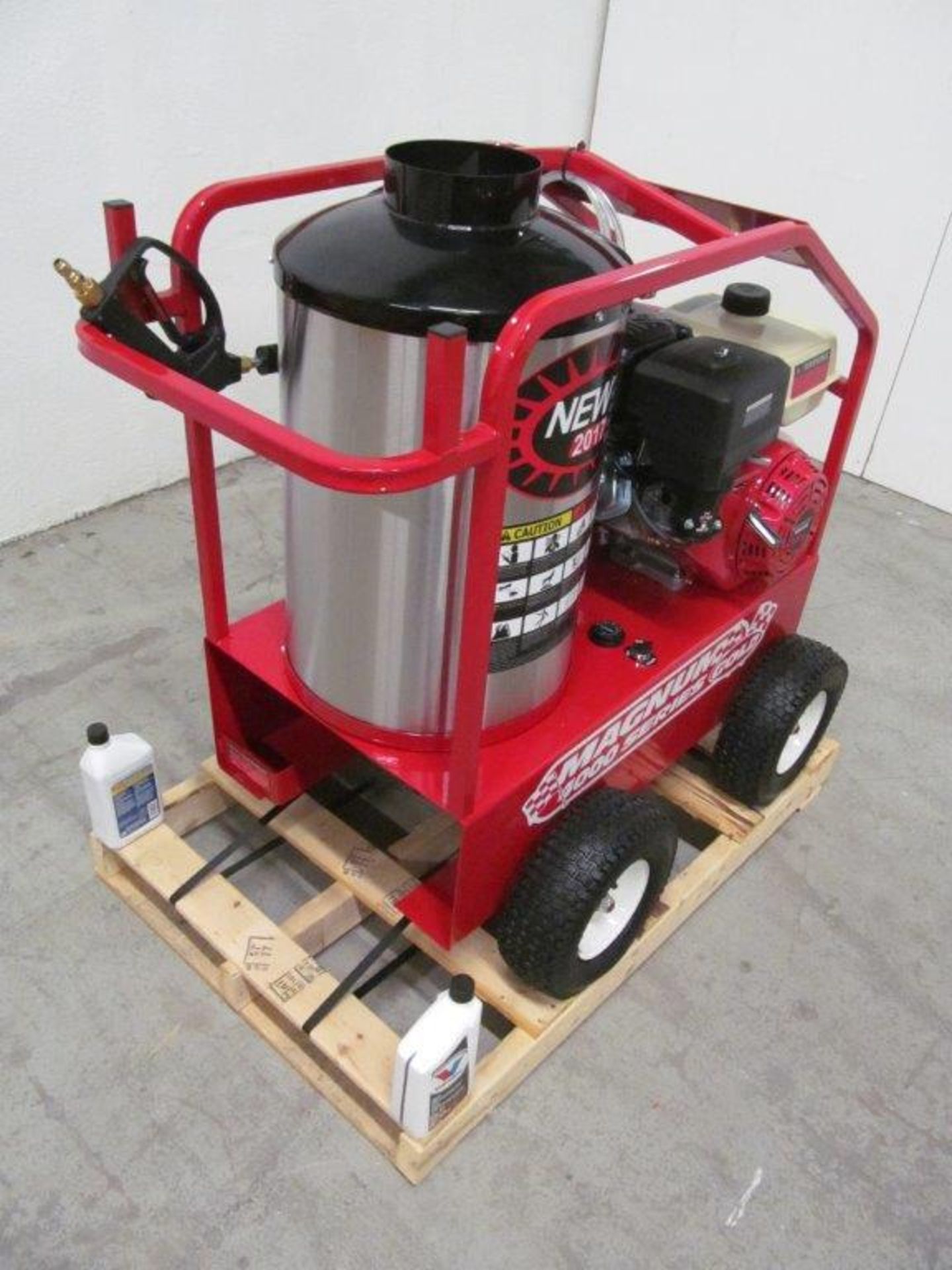 "NEW" EASY-KLEEN HOT WATER/STEAM PRESSURE WASHER - Image 2 of 10