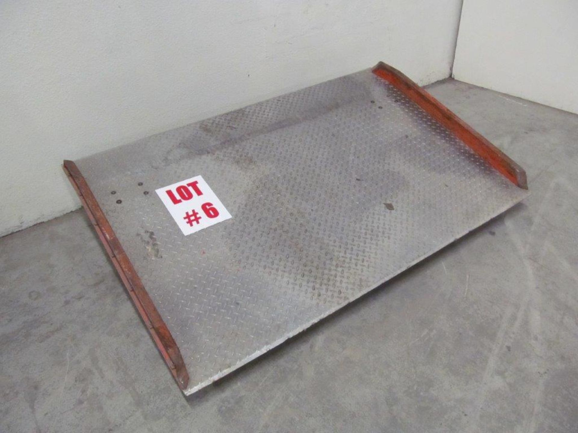 HEAVY DUTY ALUMINUM DOCK PLATE, 6 FT X 4 FT, C/W SIDES