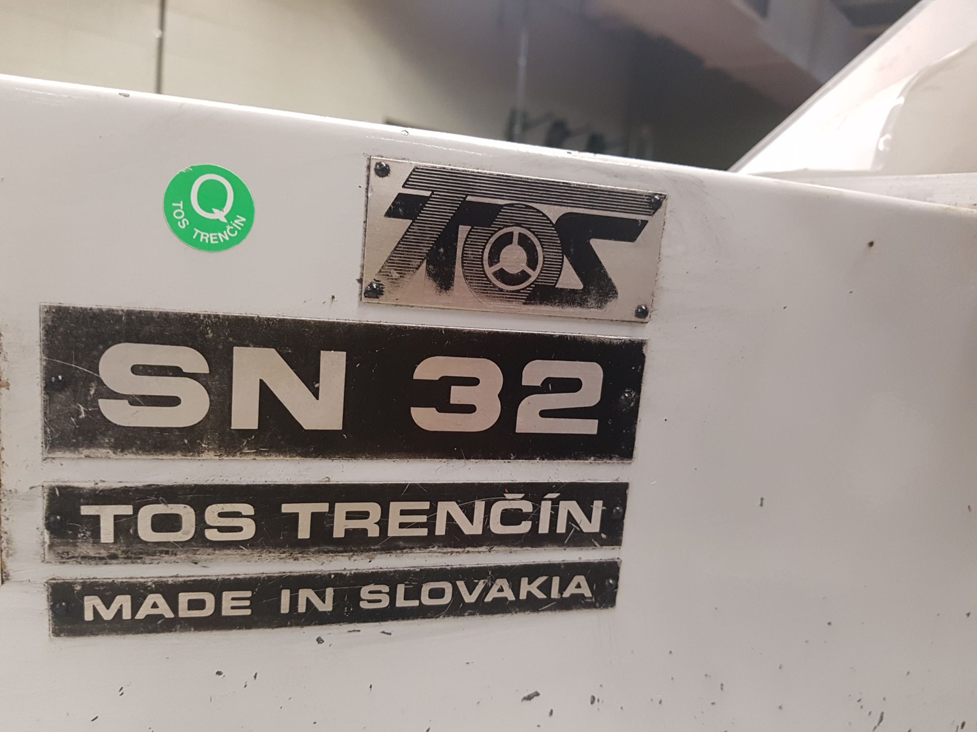 TOS TRENCIN MODEL SN32 ENGINE LATHE 14” SWING X 32” CENTERS - Image 4 of 8