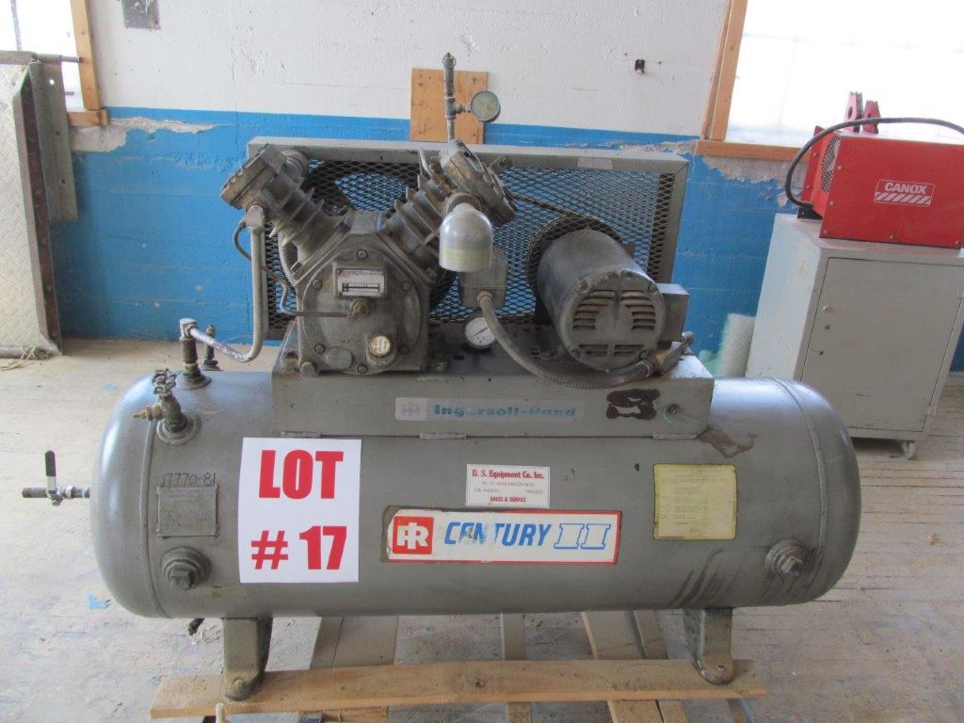 INGERSOLL-RAND AIR COMPRESSOR, 5HP MODEL 242-5D3, S/N 494187, 208V/230V/480V/3PH/60C