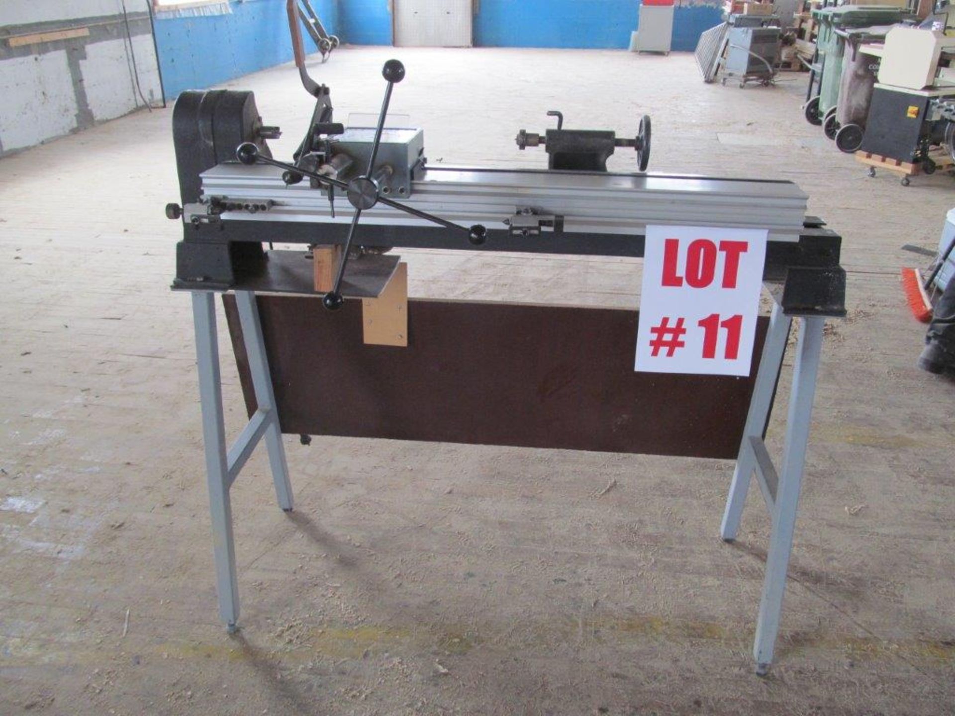 WOOD LATHE 12'' SWING X 36'' CENTERS, C/W DELTA WOOD LATHE DUPLICATOR, 1/2HP, 110V/1PH/60C