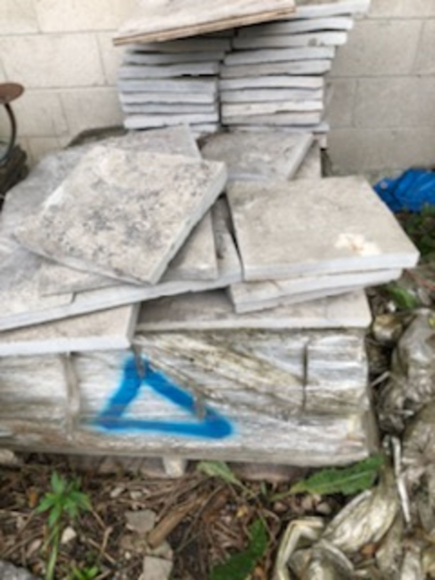 (1) Lot Real Flag Stone for Landscaping, Aprox. 3000 Sq/Ft - Location: Toronto, Ontario - Image 5 of 12