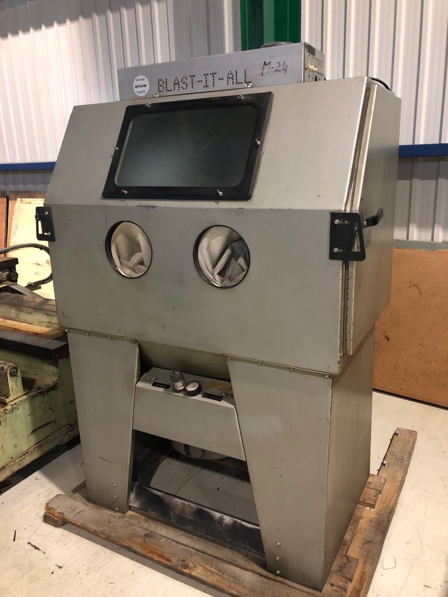 BLAST-IT-ALL SANDBLASTING CABINET, MODEL 4426-7