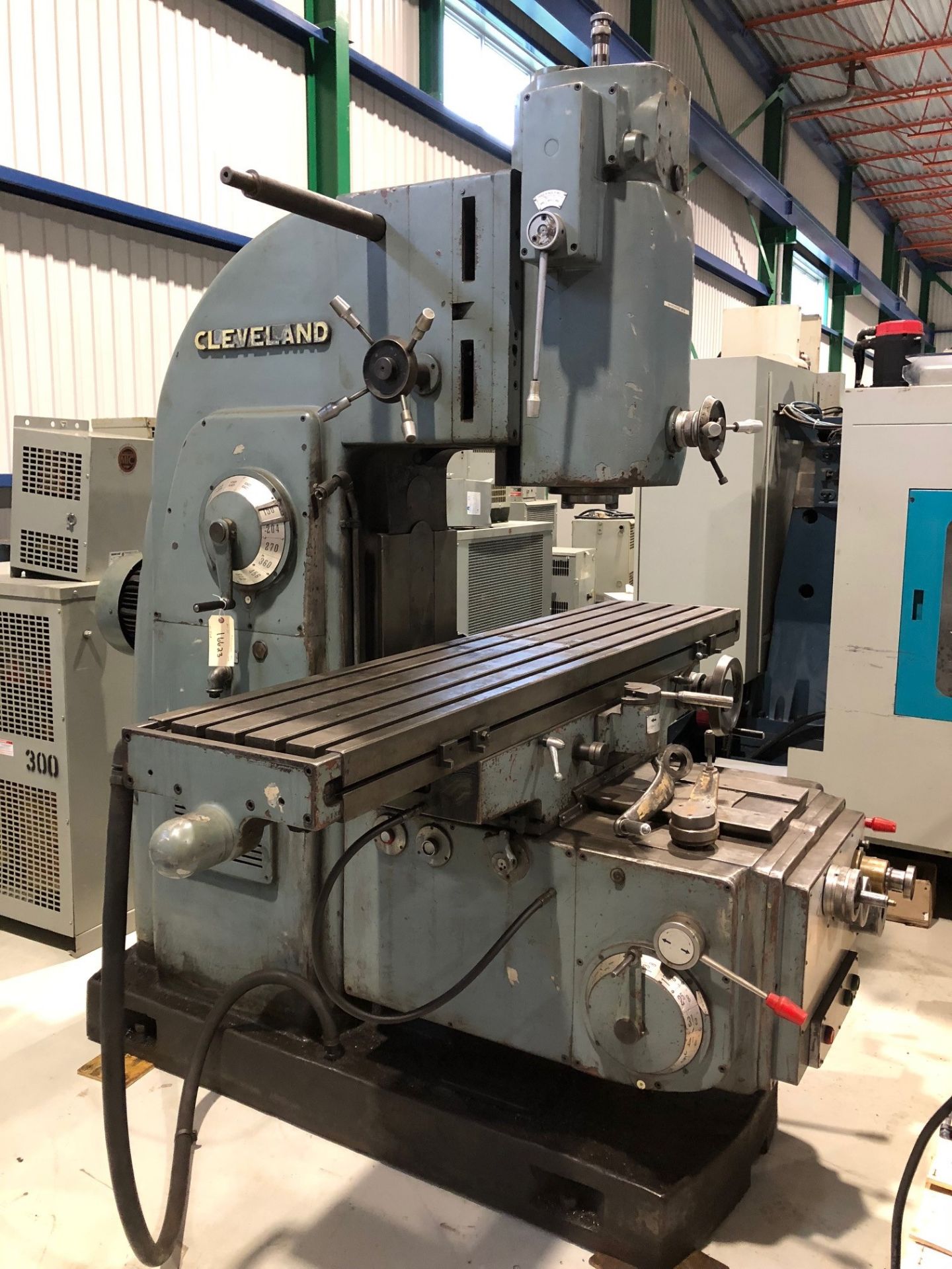 CLEVELAND VERTICAL MILLING MACHINE MODEL 4V, S/N 4508, 16'' X 79'' TABLE - Image 2 of 2