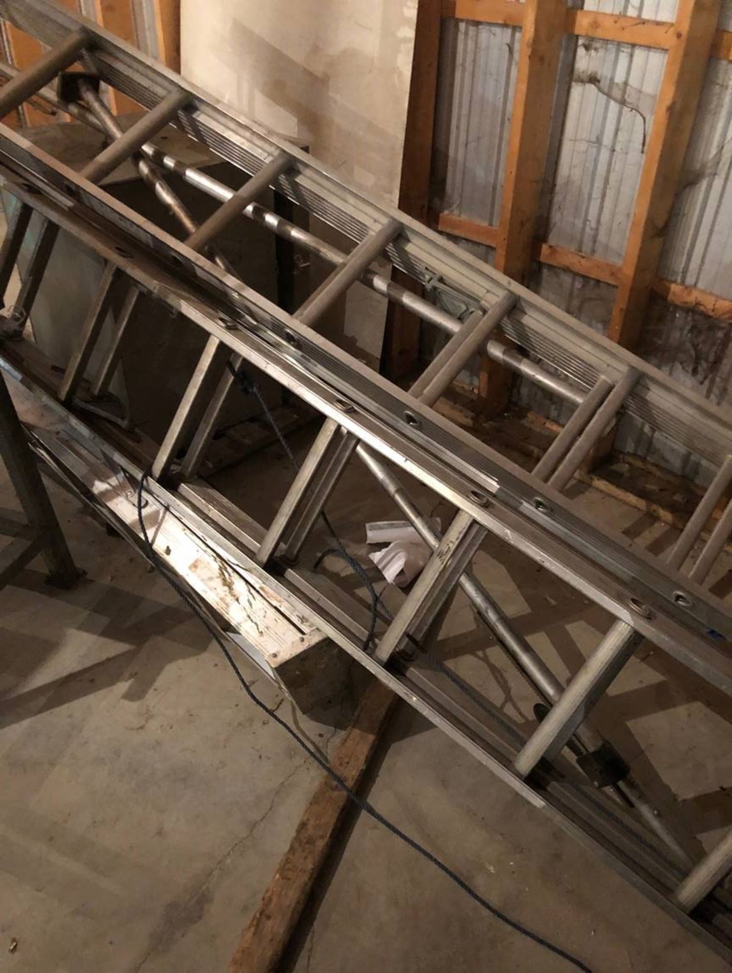 1 LOT ALUMINUM LADDERS (3)