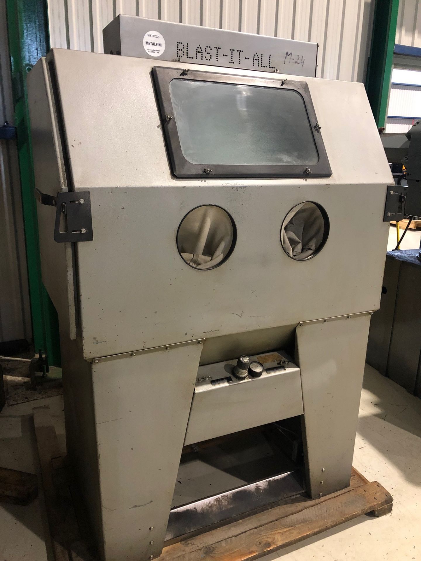 BLAST-IT-ALL SANDBLASTING CABINET, MODEL 4426-7 - Image 2 of 4