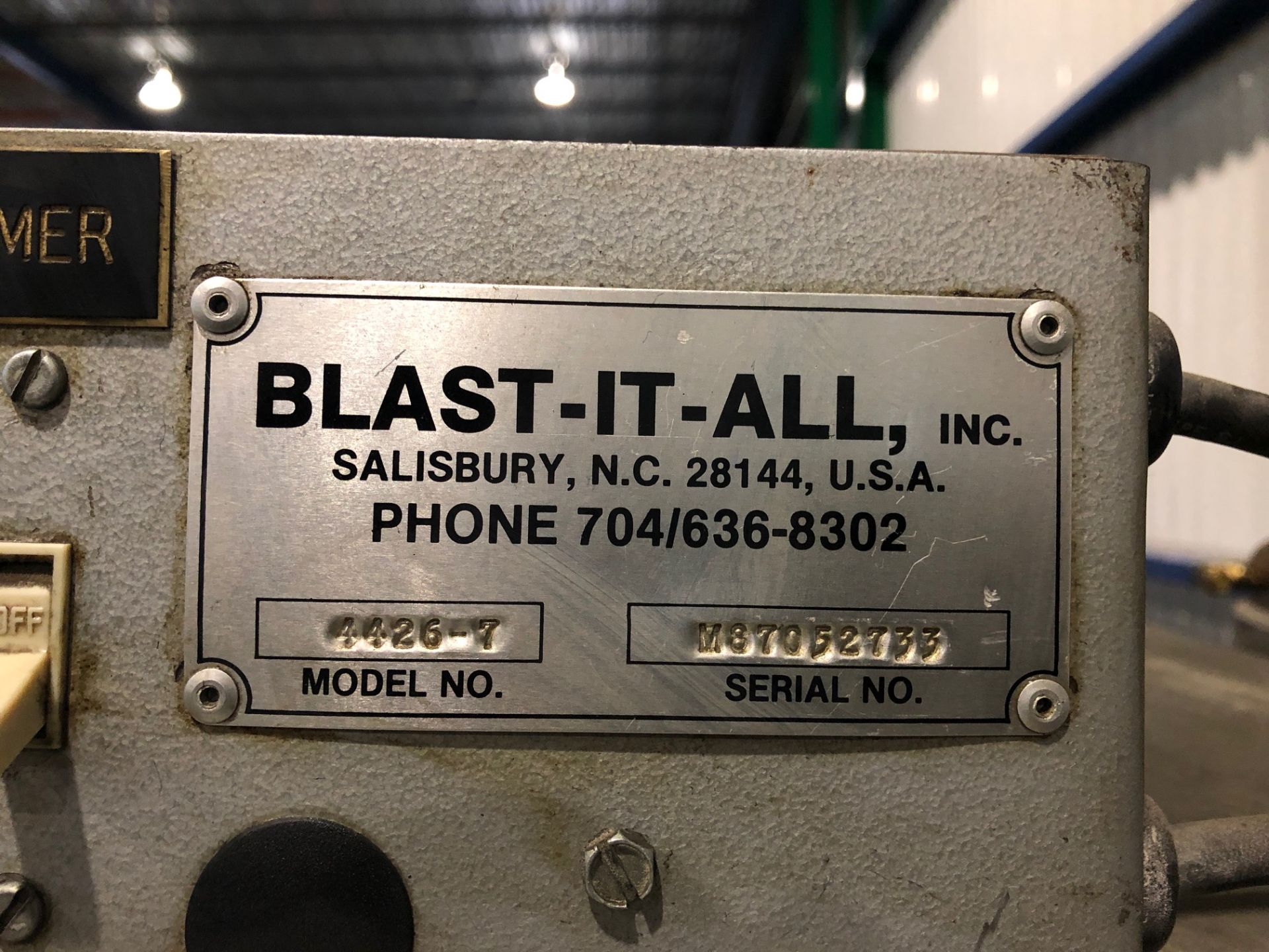 BLAST-IT-ALL SANDBLASTING CABINET, MODEL 4426-7 - Image 4 of 4