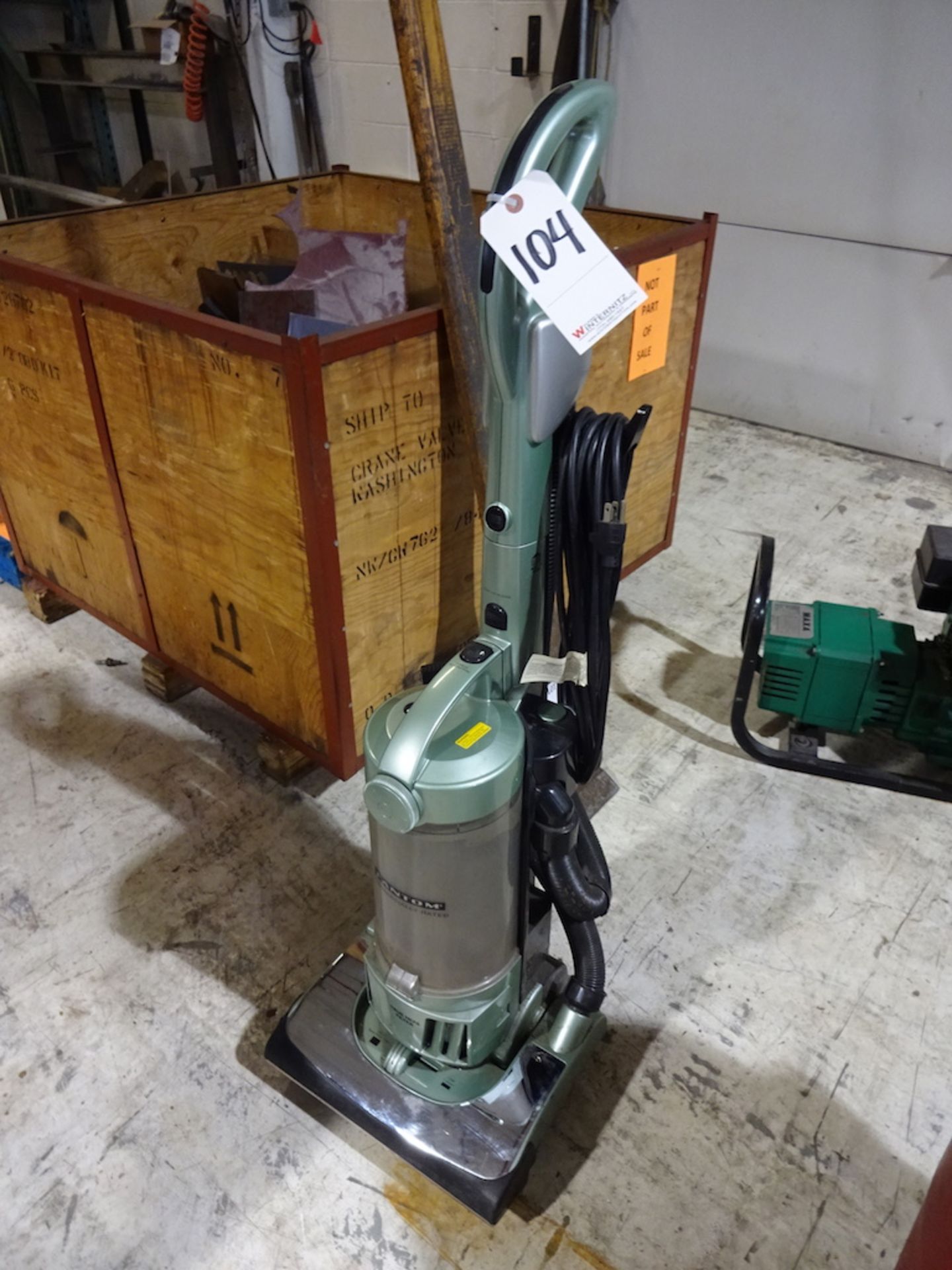 Fantom Commercial Vacuum Cleaner