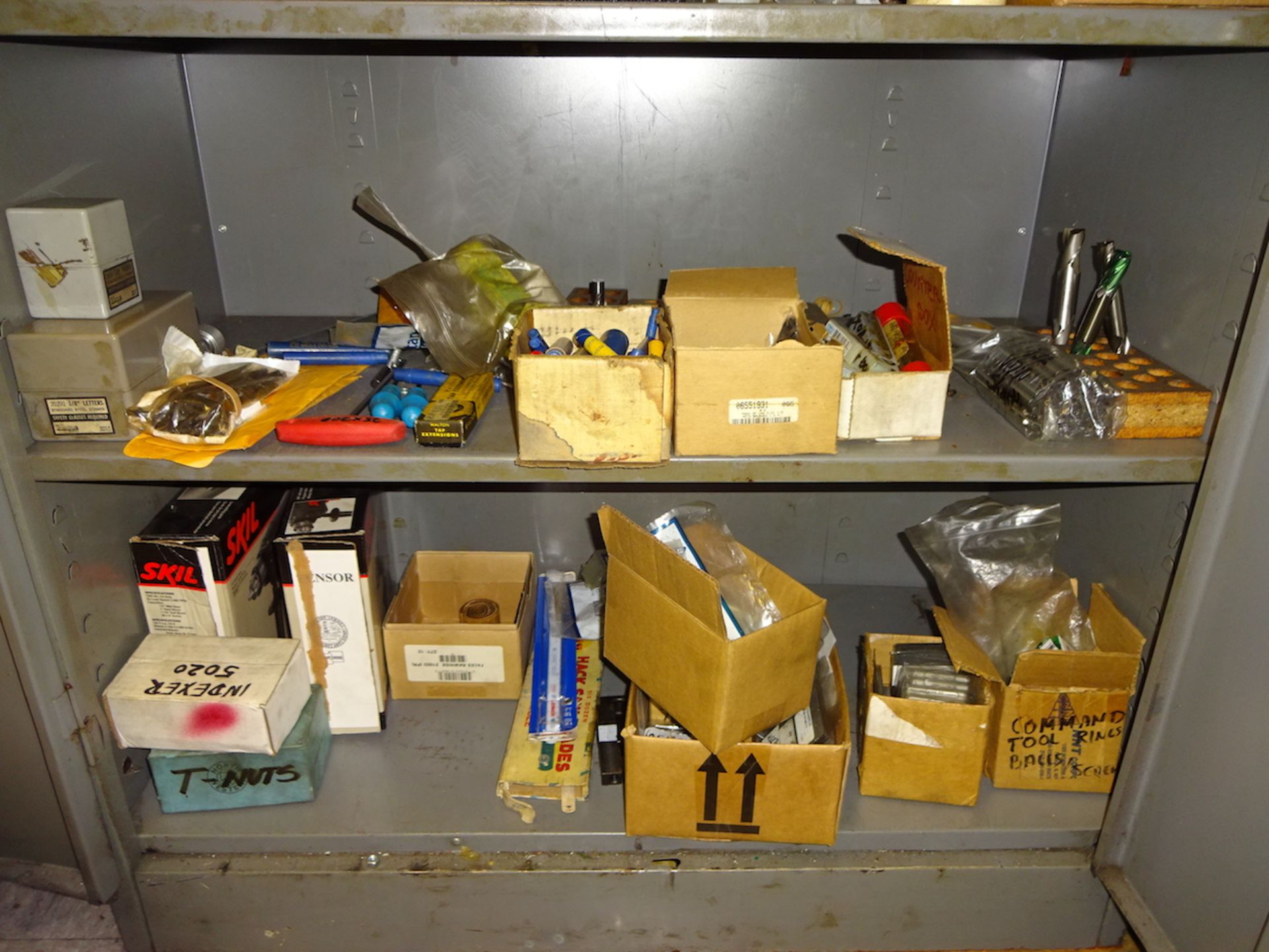 LOT: Assorted Milling Cutters, Reamers, Drills, Set Screws, etc. - Image 4 of 4