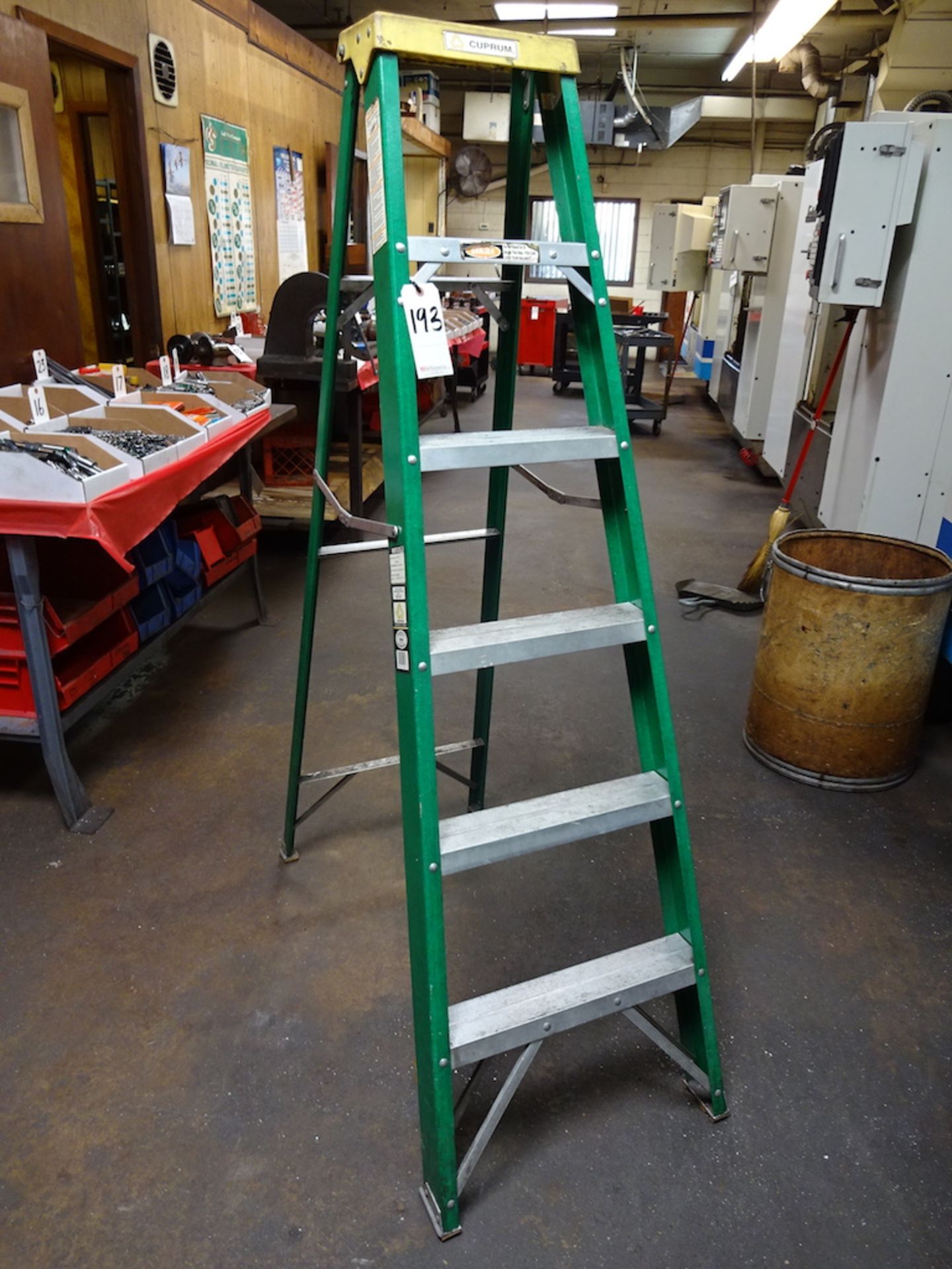 Cuprum 6 ft. Fiberglass Step Ladder