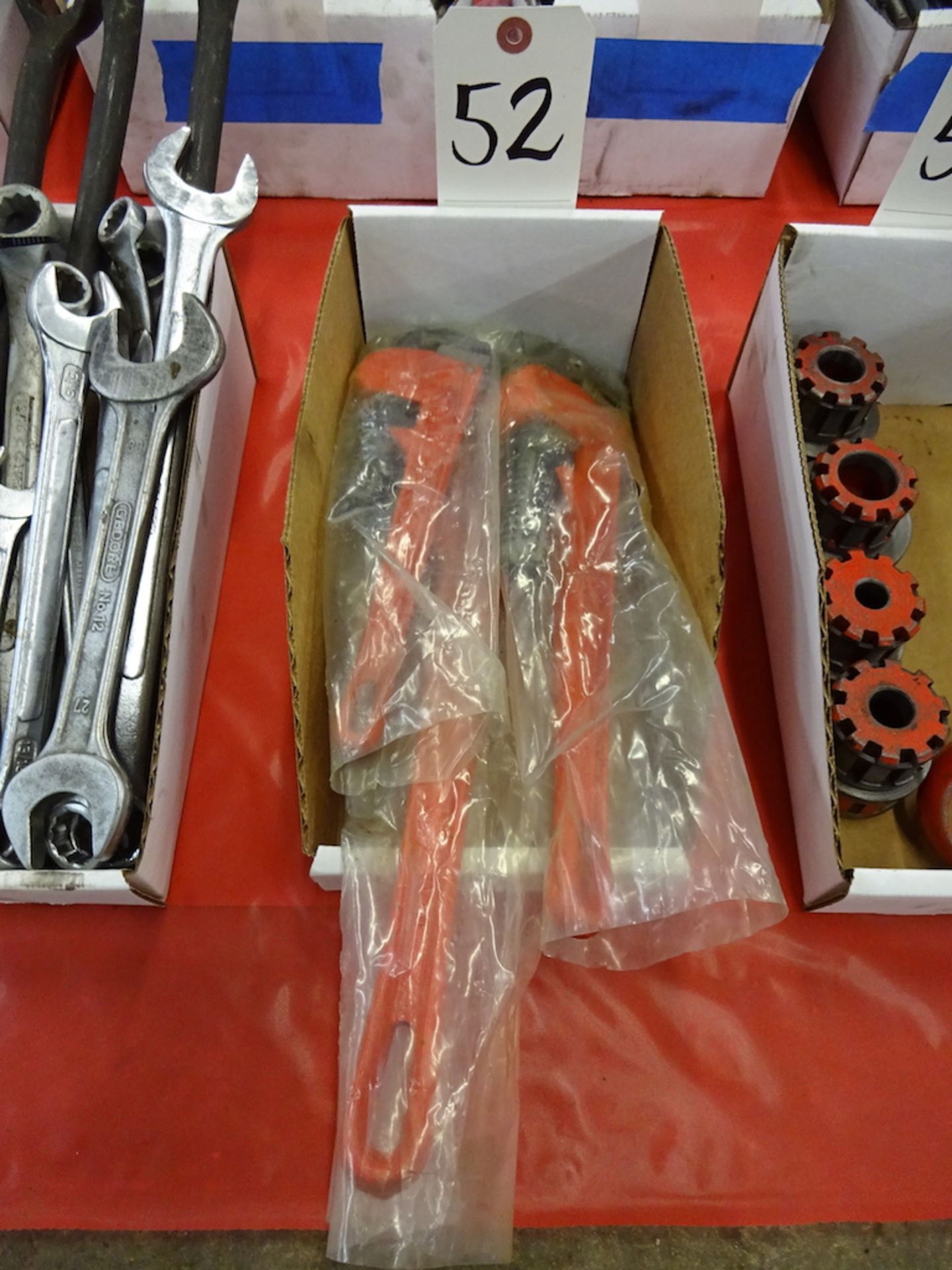 LOT: (3) Pipe Wrenches