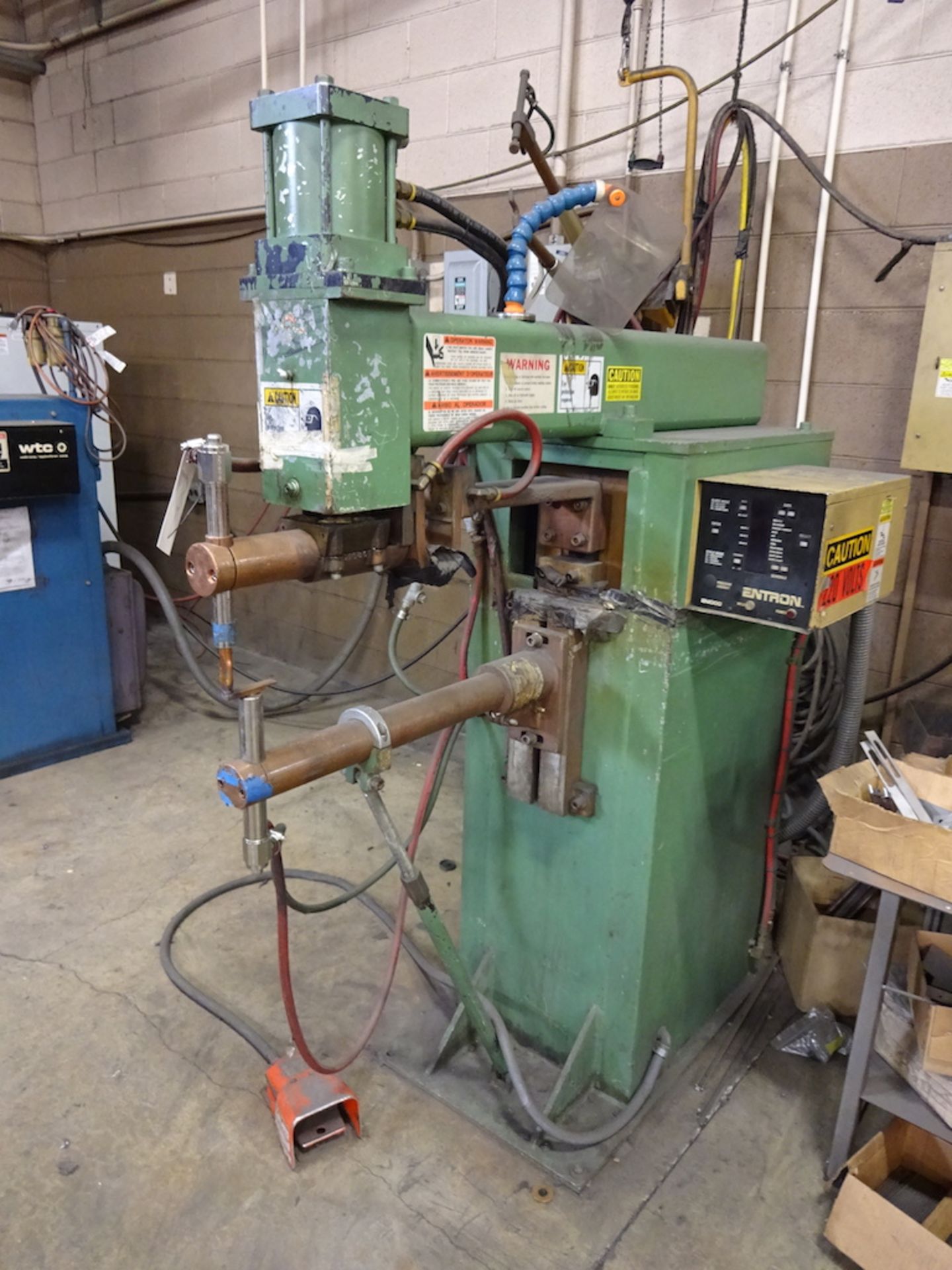 Banner 50 KVA Model 2SPQ-050-A24 Spot Welder, S/N 7635, Entron EM1000 Control, 24 in. Throat - Image 2 of 2