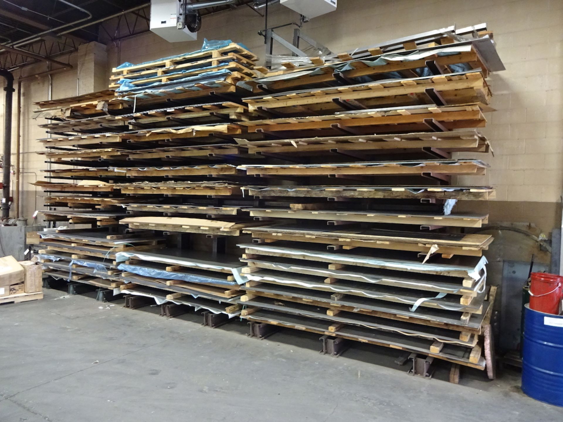 Lot: Cold rolled steel sheet metal 8ft x 4ft and 10ft by 4ft various thicknesses - Image 2 of 2