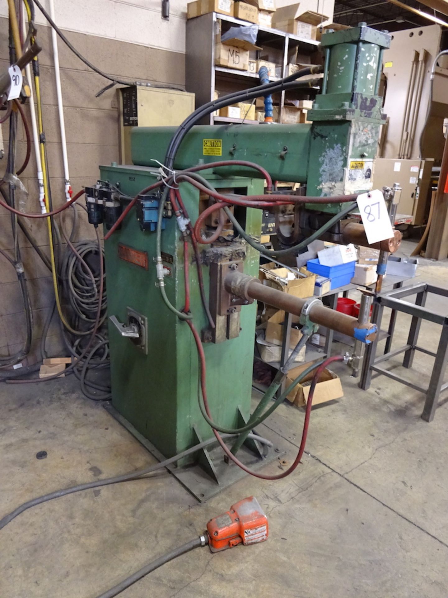 Banner 50 KVA Model 2SPQ-050-A24 Spot Welder, S/N 7635, Entron EM1000 Control, 24 in. Throat