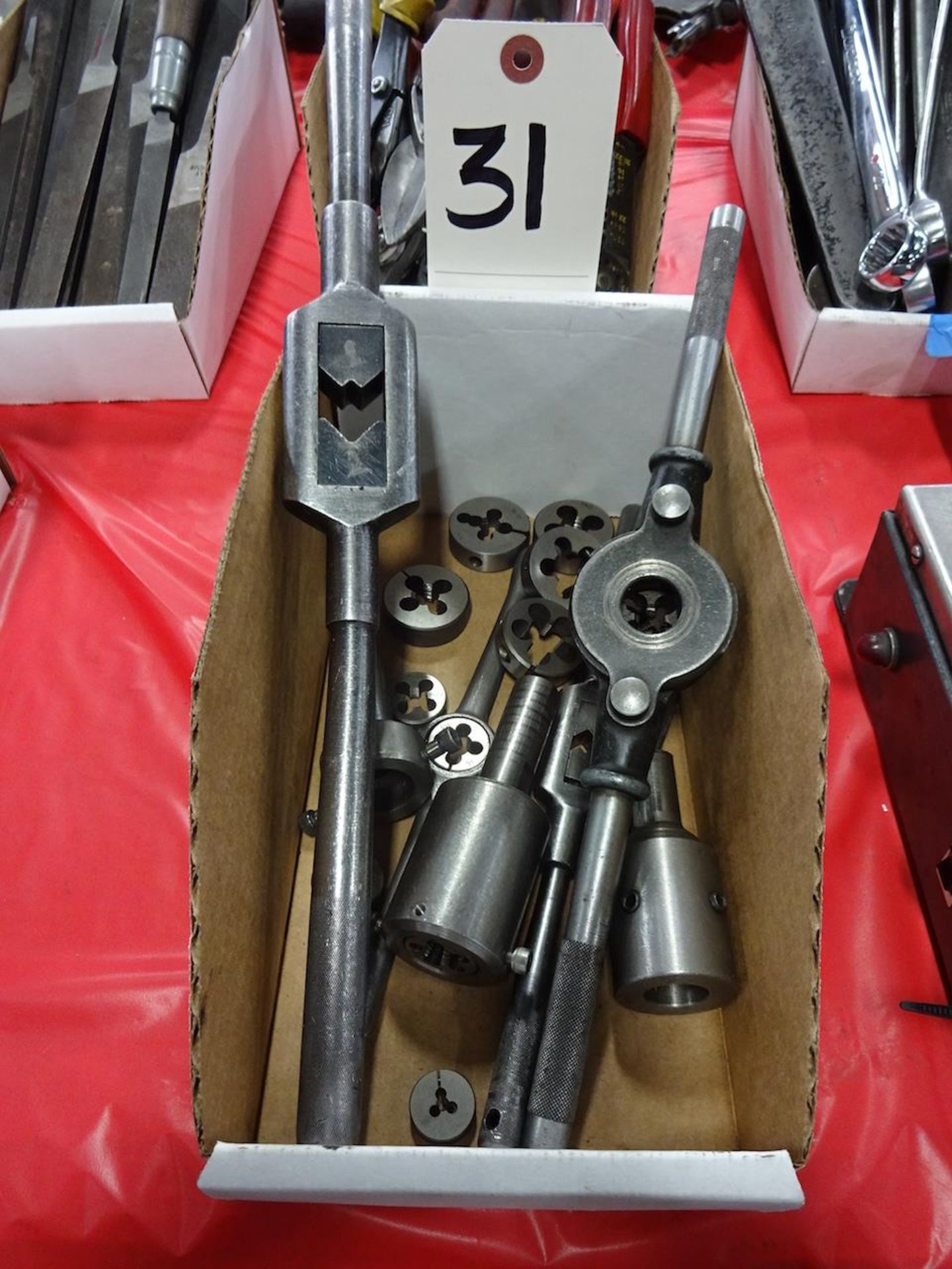 LOT: Tap Arms & Dies