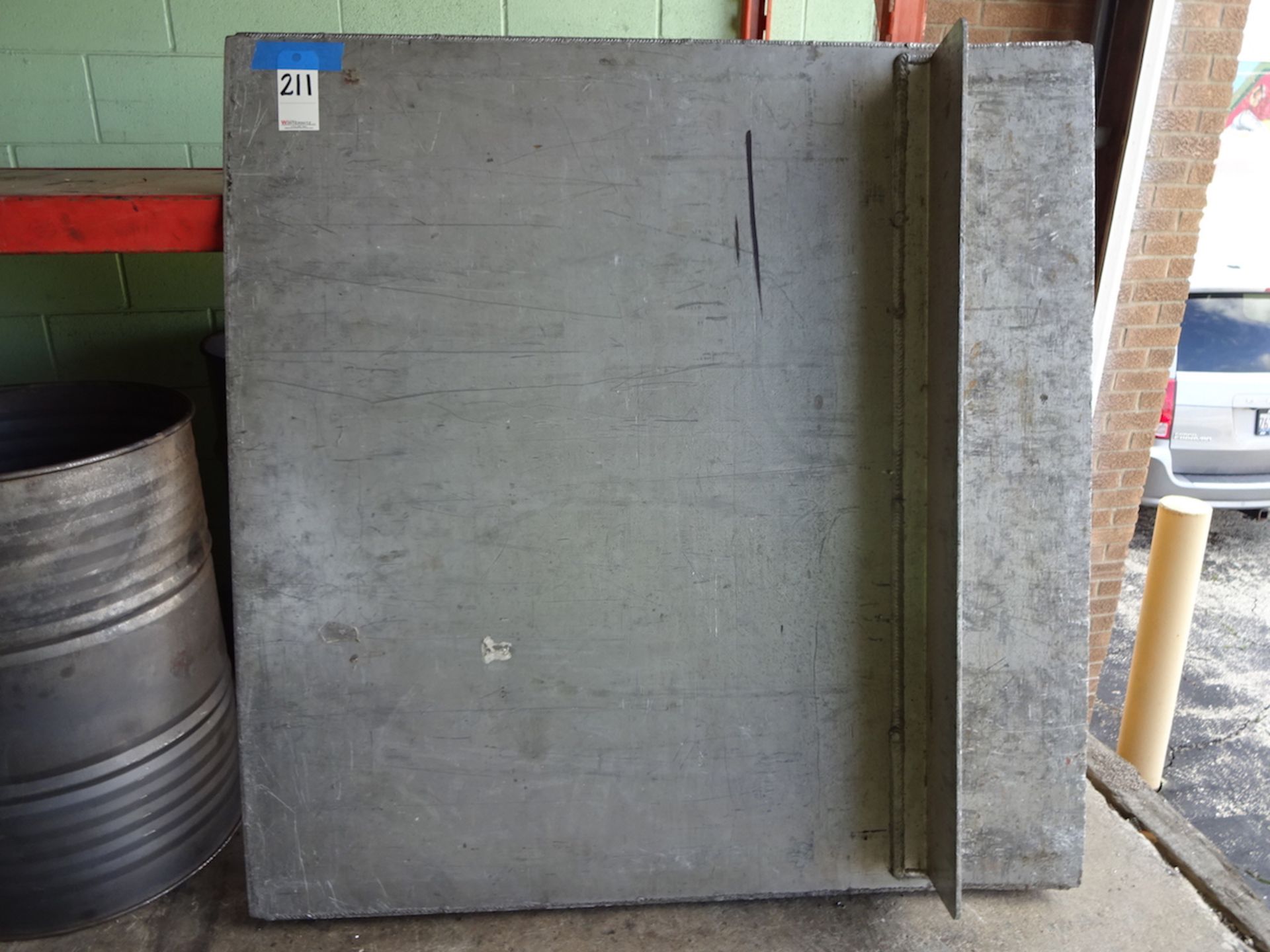 55 X 60 IN ALUMINUM DOCK PLATE - Image 2 of 2
