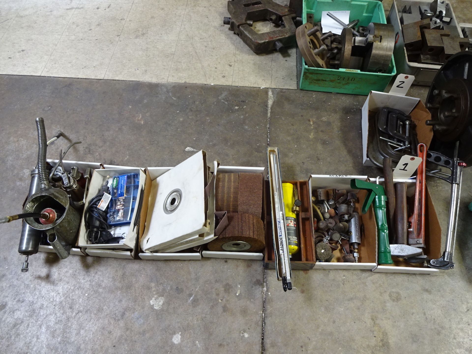 LOT: ASSORTED HAND TOOLS INCLUDING DREMEL, OIL CANS, AIR TOOL, HAMMERS, PIPE WRENCH, ETC.