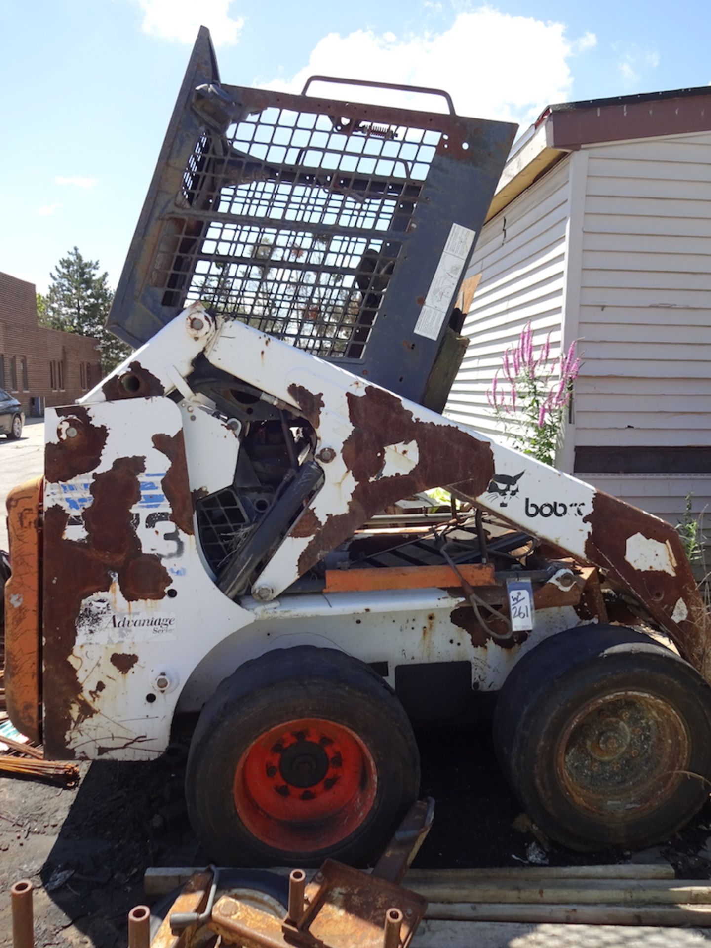 BOBCAT MODEL 773, FOAM TIRES, NO BUCKET, S/N: 509650795 AS IS, CONDITION UNKNOWN, PLEASE PLAN ON - Image 2 of 2