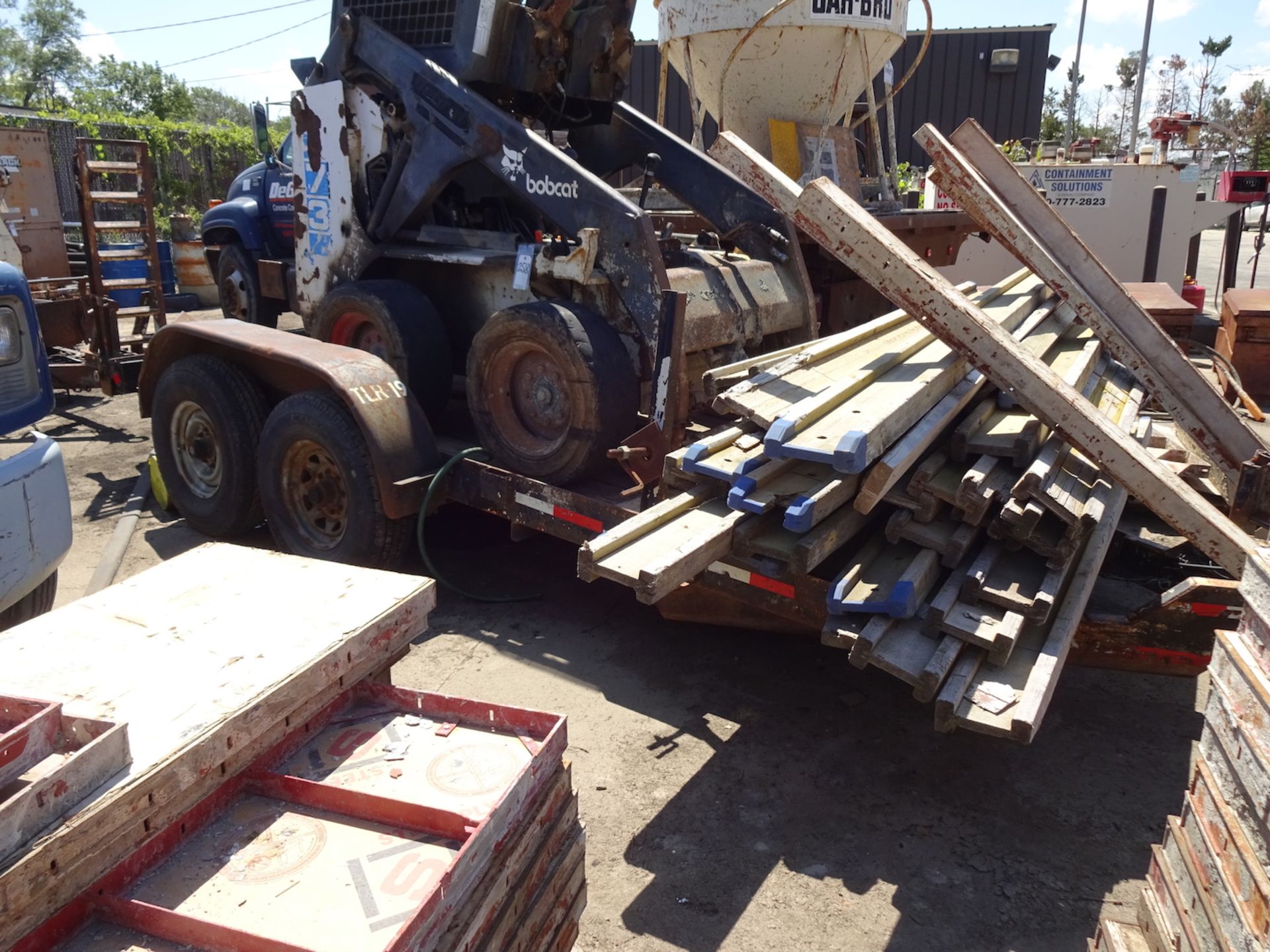 2000 MAC LANDER TANDEM AXLE TRAILER, SURGE BRAKES, 15' x 79" WOOD DECK, PINTLE HITCH, 4' DROP DOWN