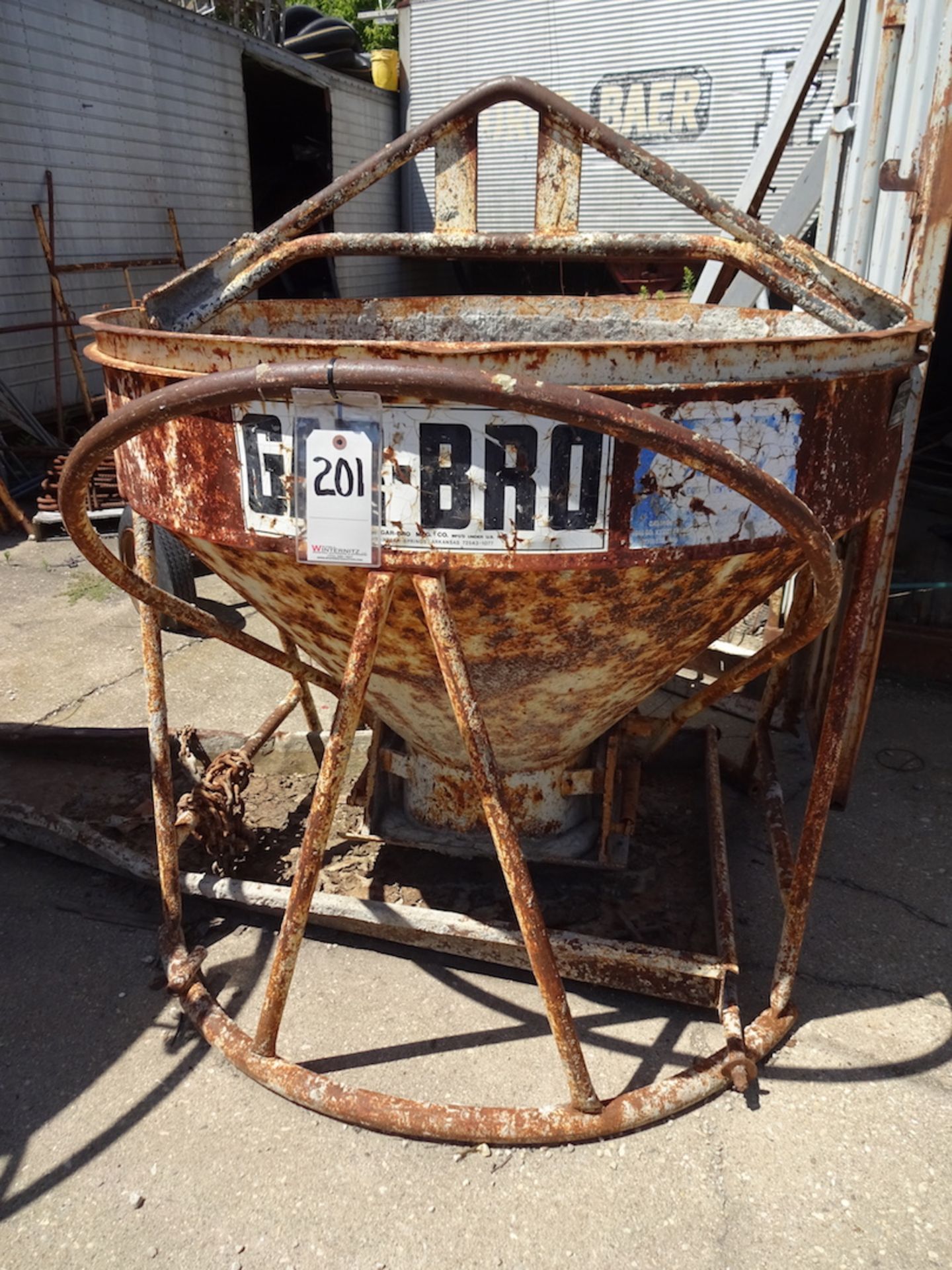 GAR BRO 53" DIAMETER CONCRETE HOPPER