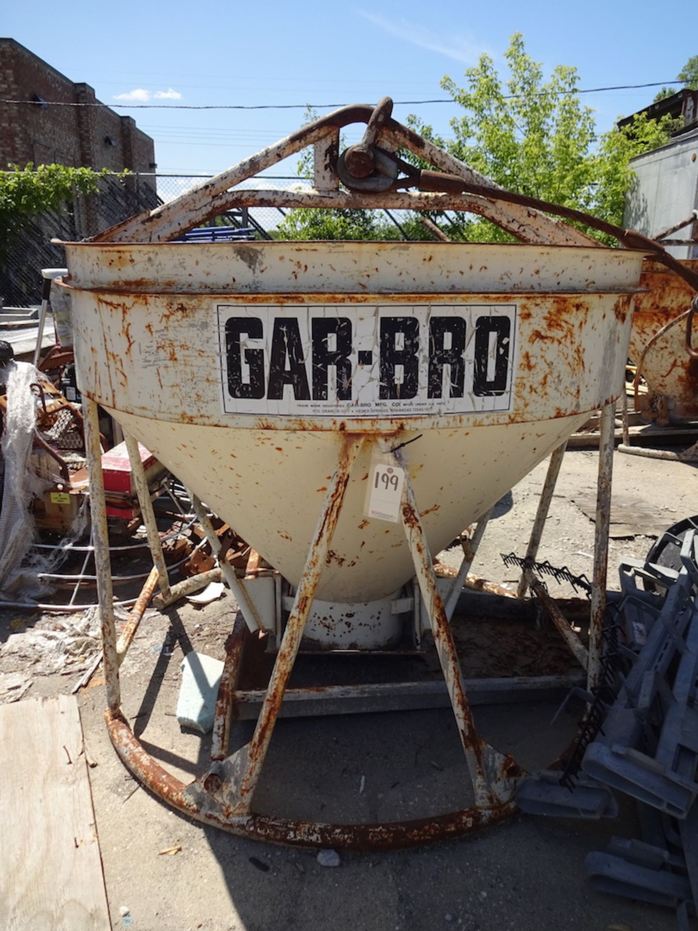 GAR BRO 65" DIAMETER CONCRETE HOPPER