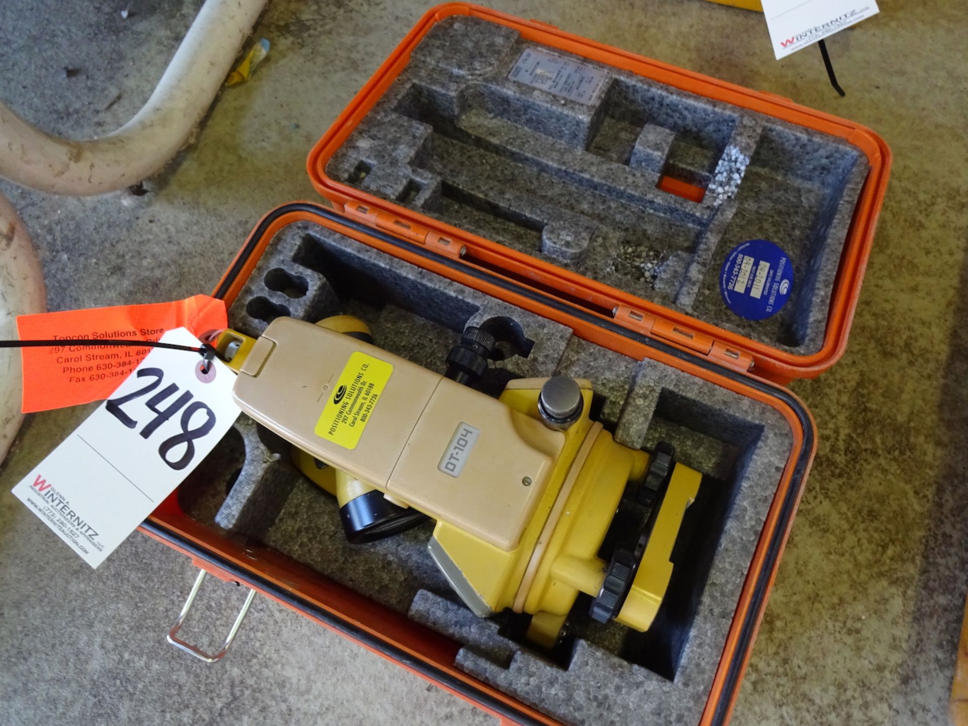 TOPCON LASER MODEL DT104, MARKED DROPPED, BAD FOCUS & STANDARD, WITH CASE, PLEASE PLAN ON