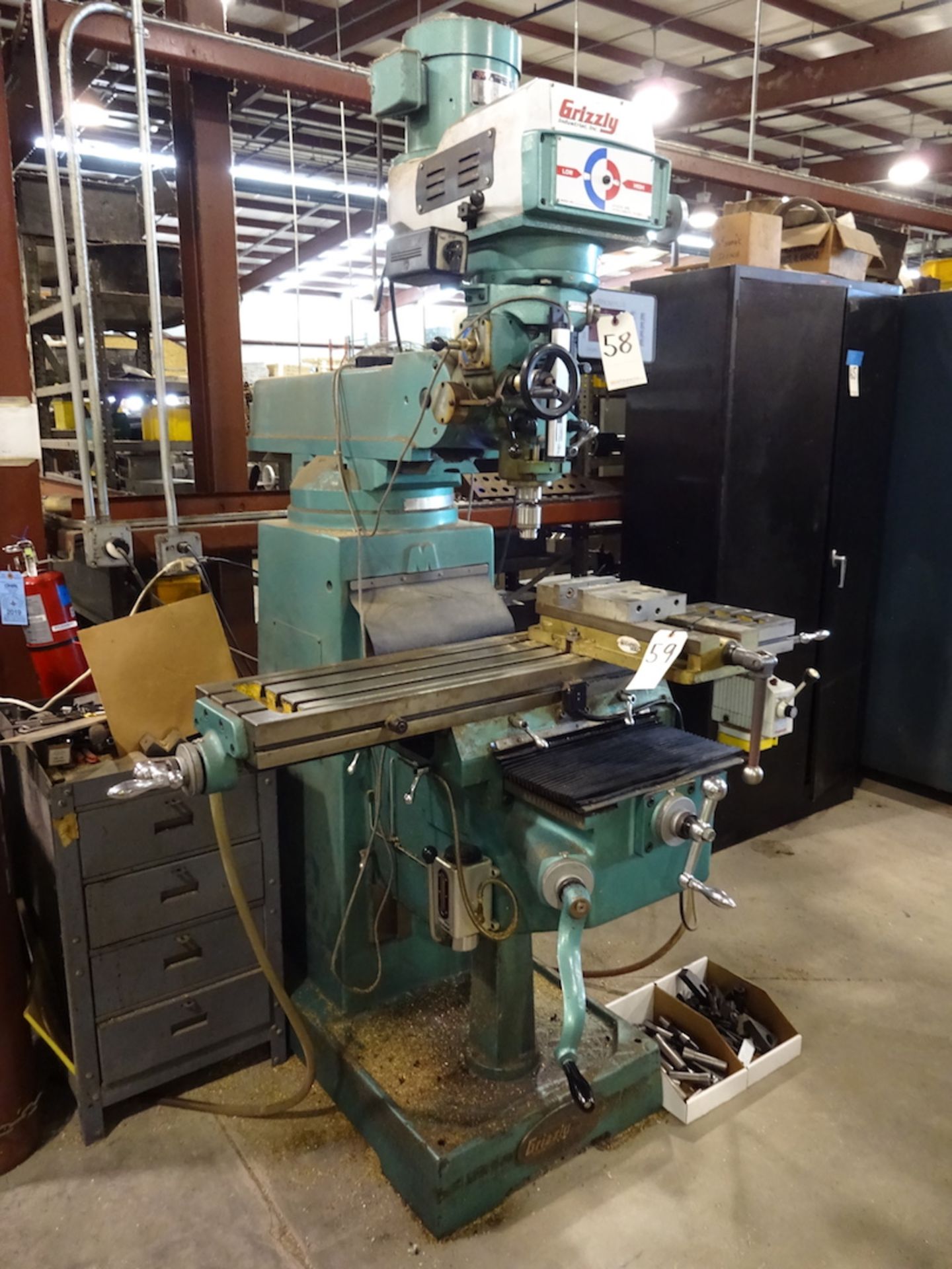 Grizzly 3 HP Model G4029 Vertical Milling Machine, S/N 822783, 50 in. x 10 in. T-Slot Table, Power - Image 2 of 7