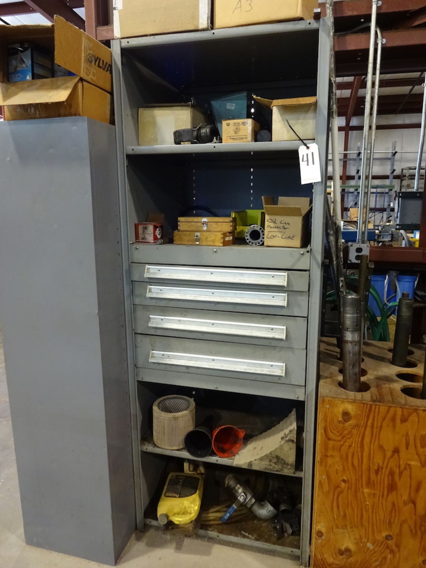 Lyon Heavy Duty Steel Shelf with 4-Drawer Tool Storage (no contents)