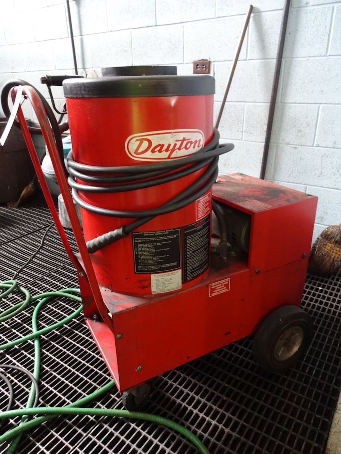 DAYTON PRESSURE WASHER