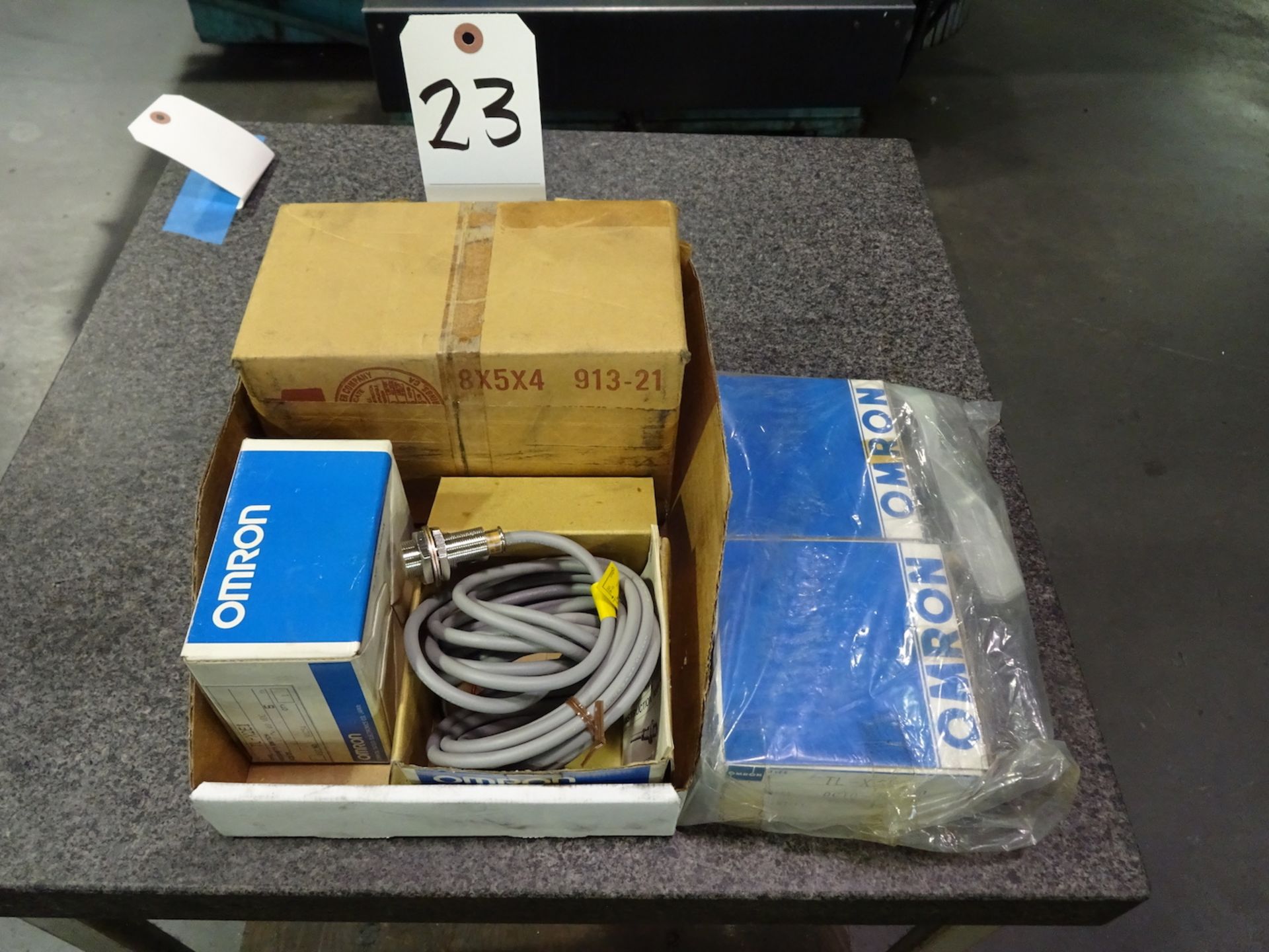 LOT: Omron Proximity Switches