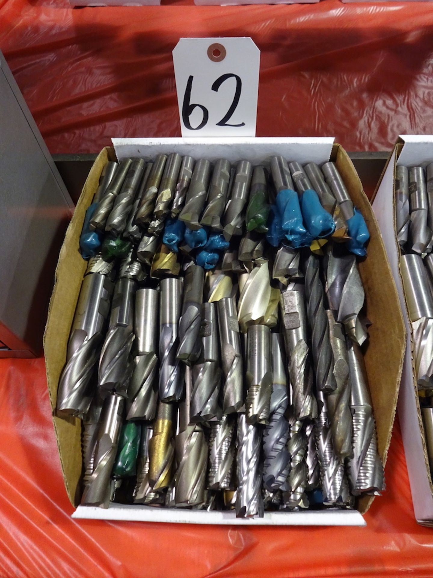 LOT: Assorted Single-End Milling Cutters