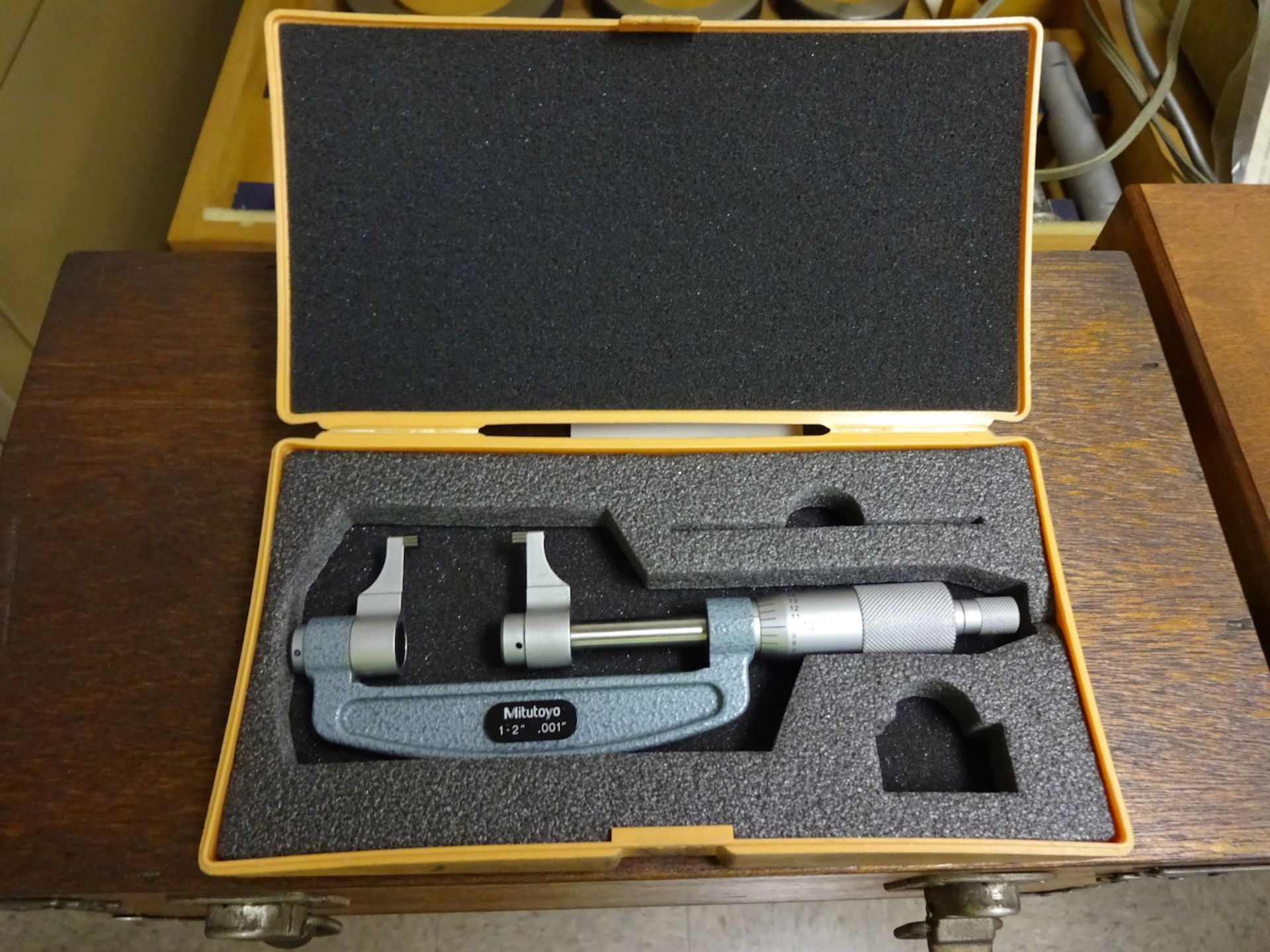 Mitutoyo 1 in. - 2 in. Micrometer