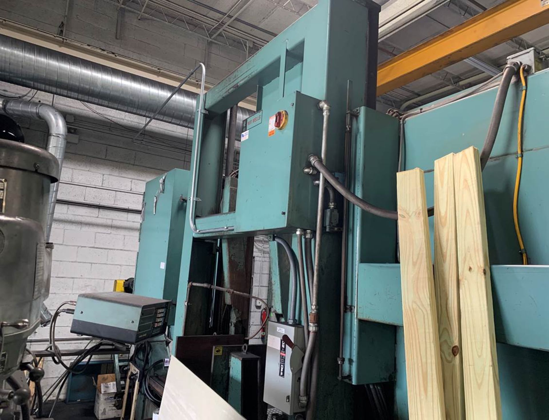 W.F. WELLS MODEL S-40-4 LARGE CAPACITY SEMI AUTOMATIC TWIN COLUMN BANDSAW: S/N A2520/S9941 - Image 2 of 3