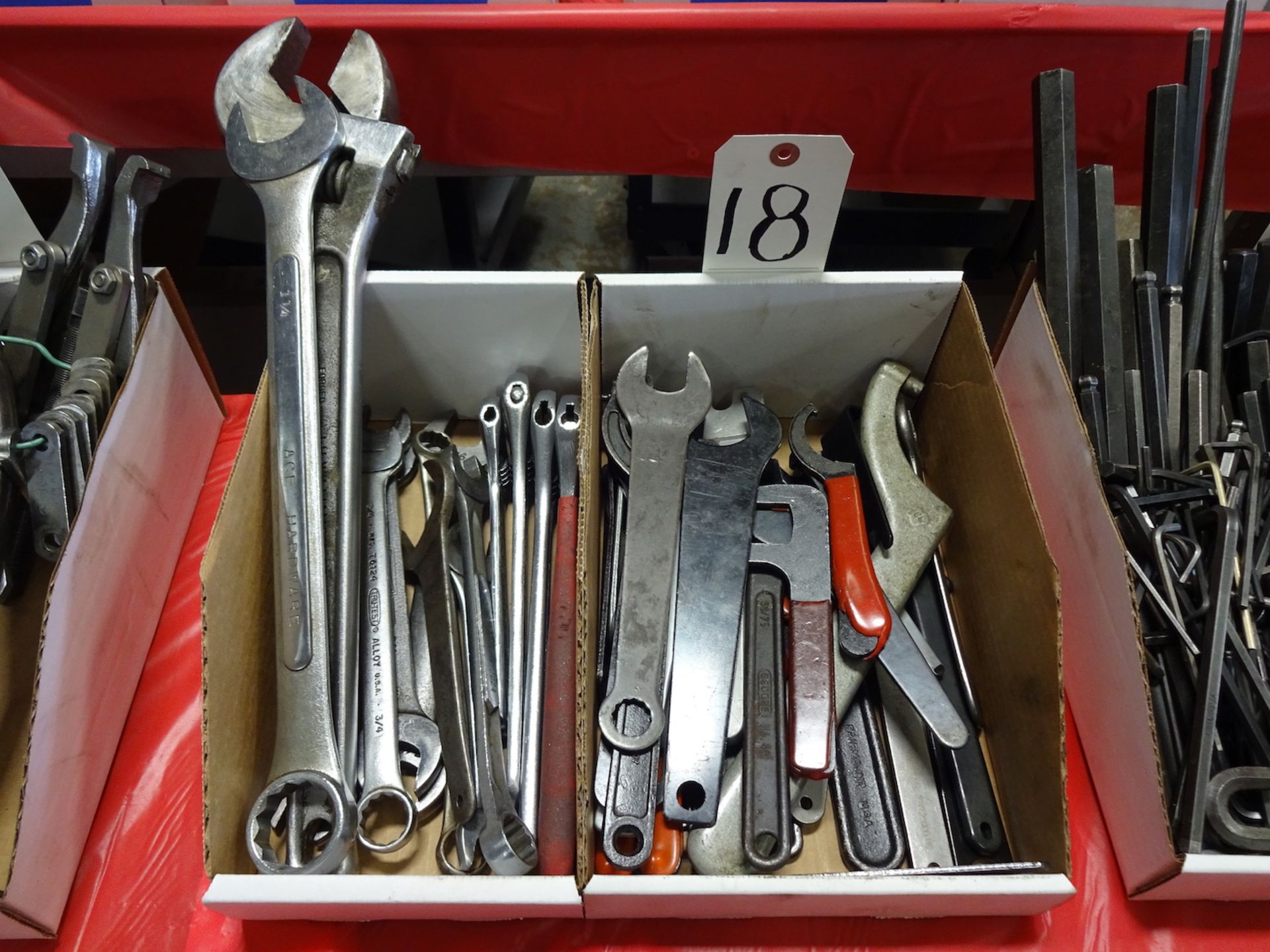 LOT: Assorted Wrenches