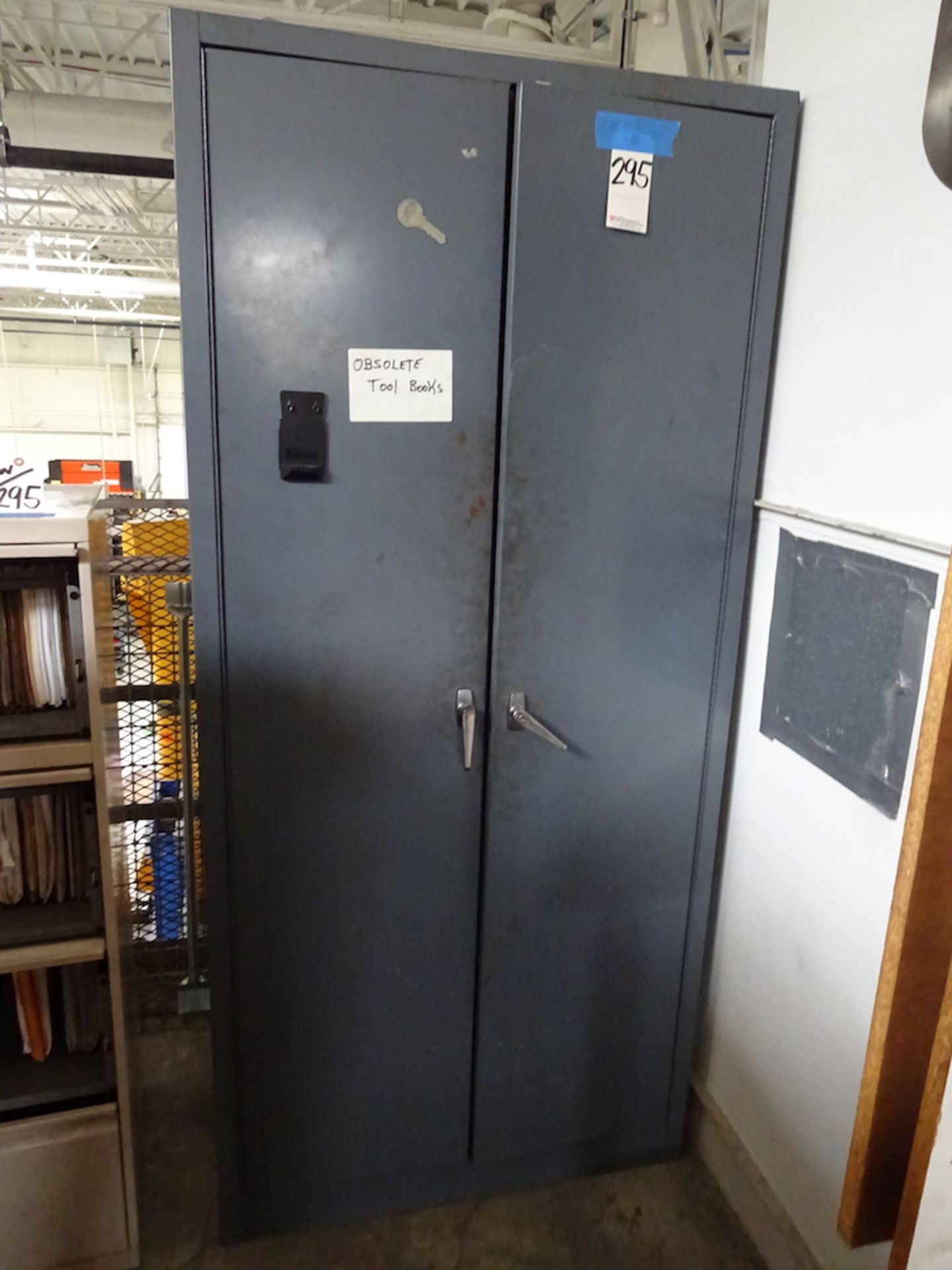 LOT: Steel Storage Cabinet & Lateral File Cabinet