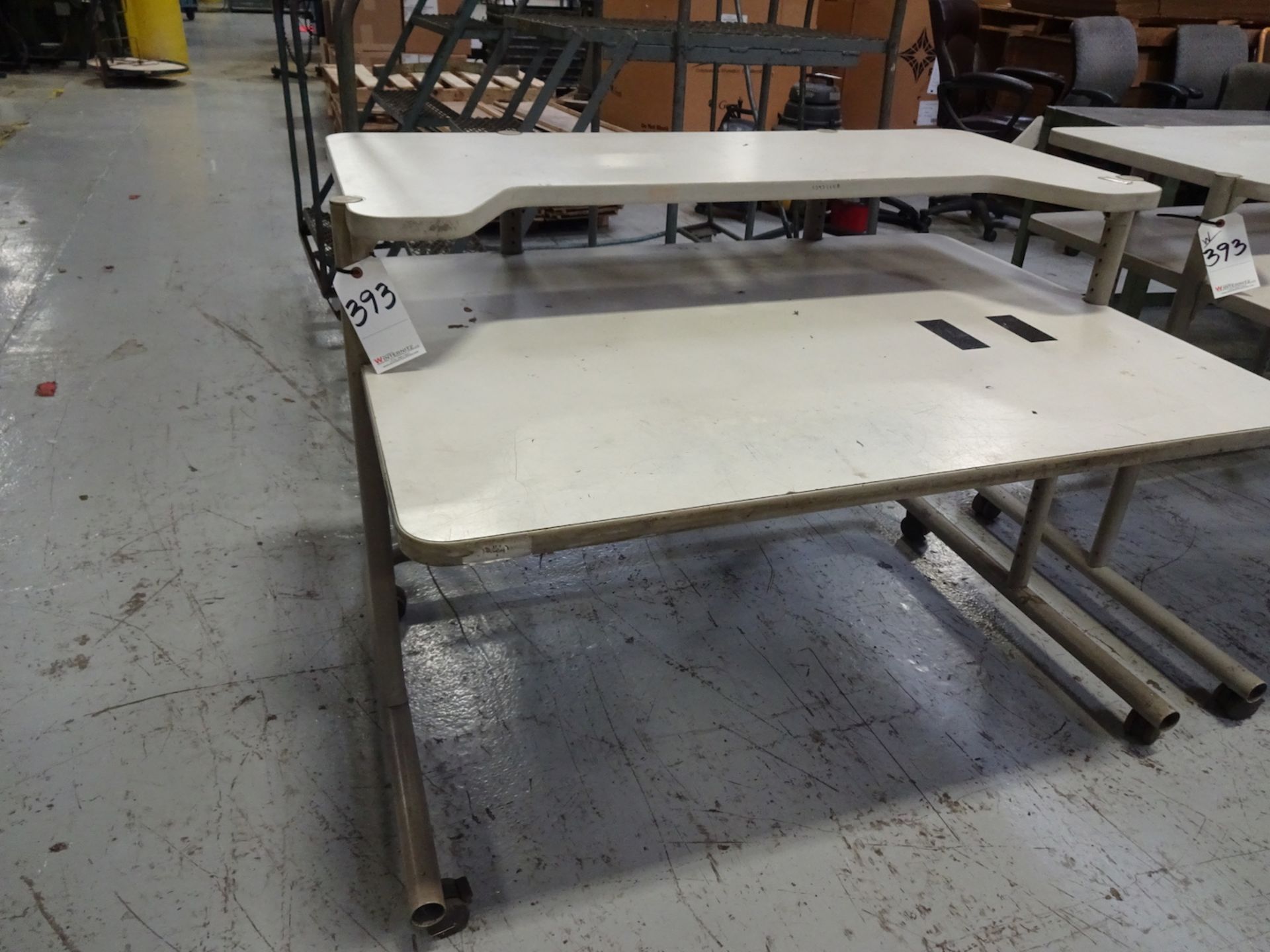 LOT: (2) Computer Desks