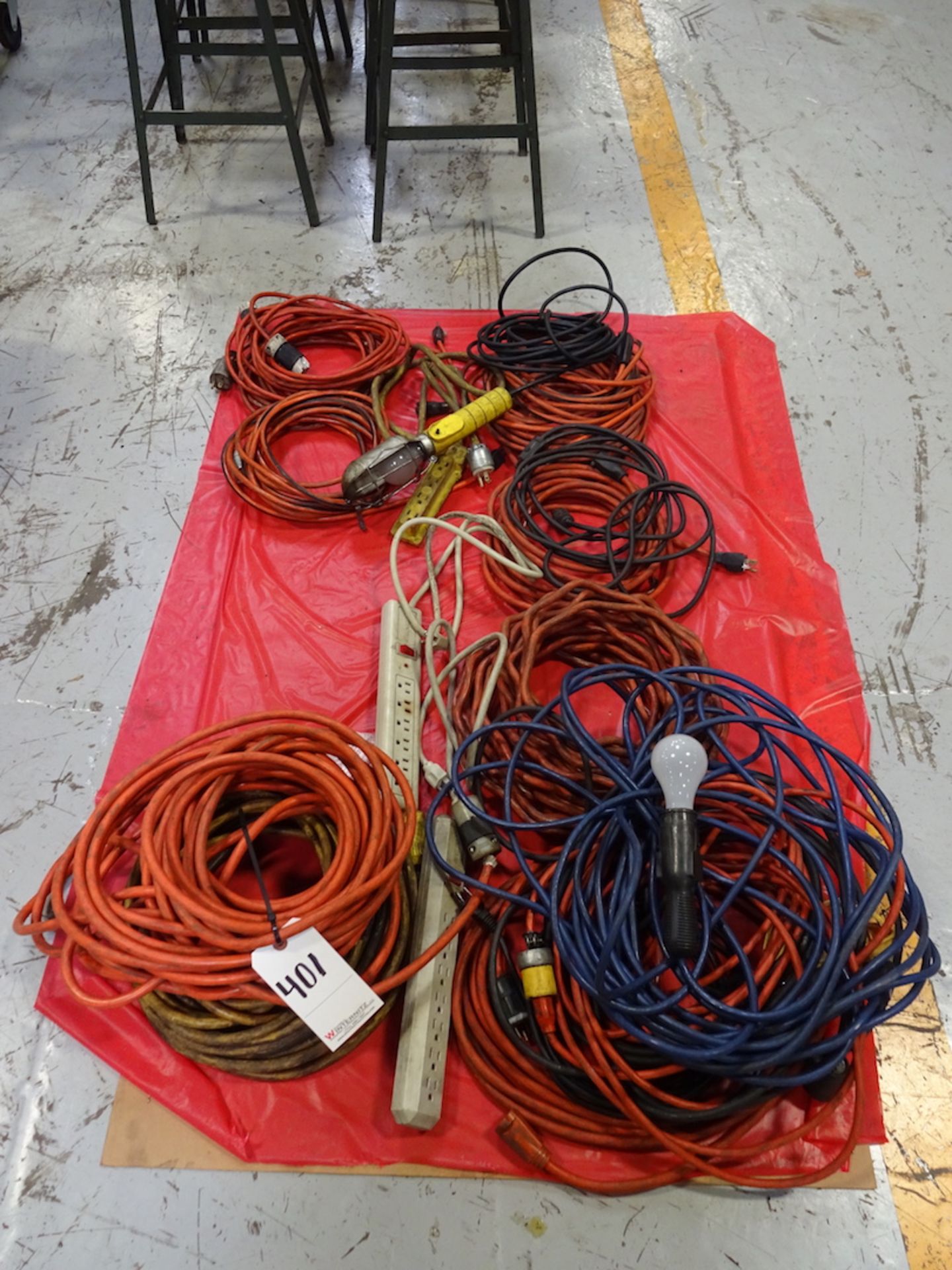 LOT: Assorted Extension Cords