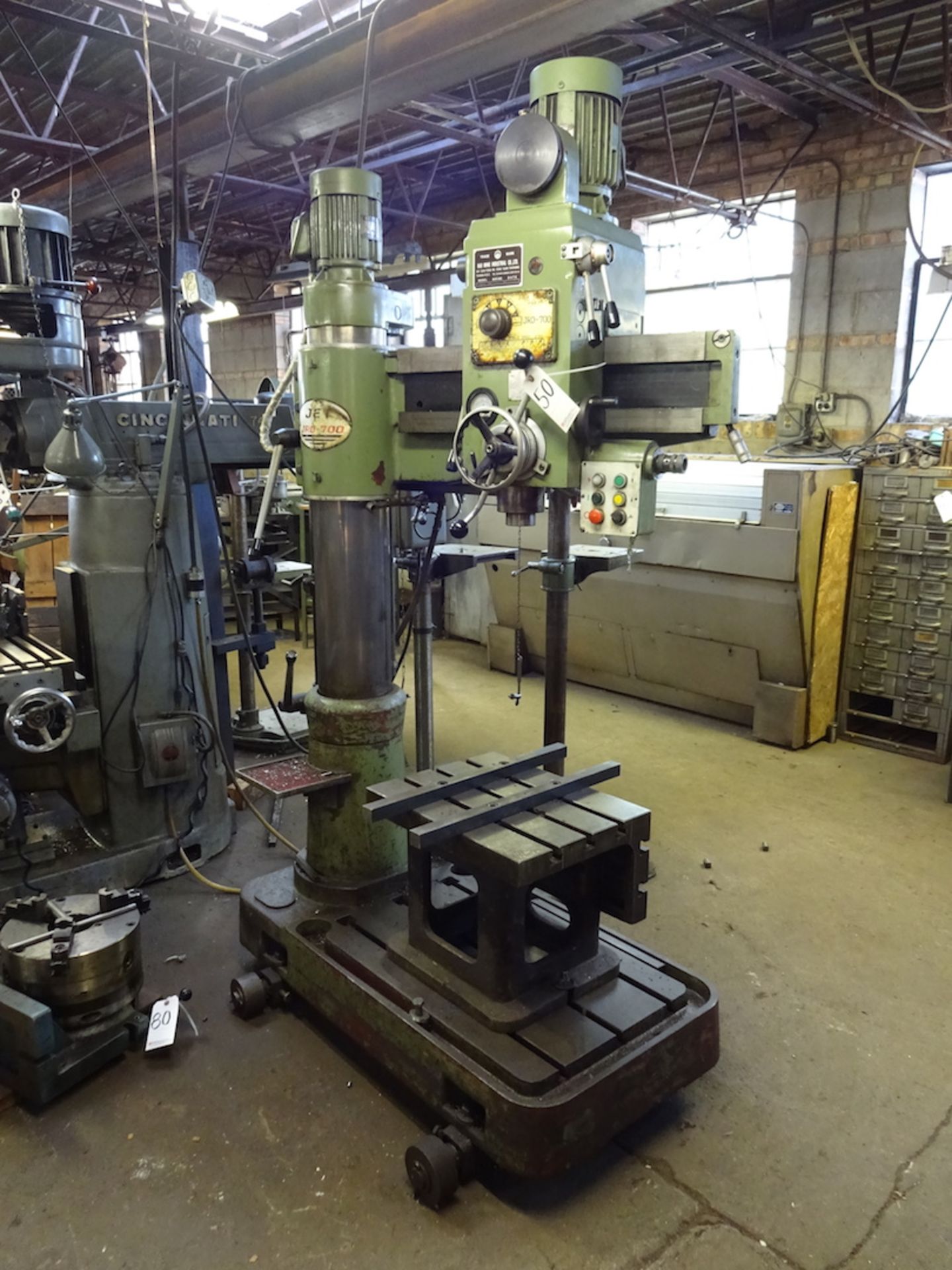 Kao Ming 8 in. Column x 32 in. Arm Model JRD700 DS Radial Arm Drill, S/N 1425 (1981) - Image 2 of 9