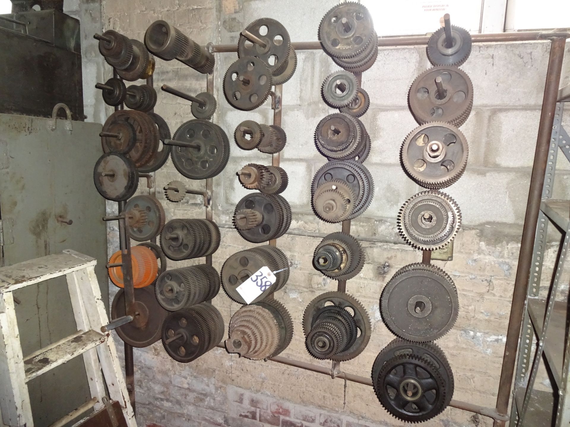 Lot: Assorted Gears On Wall