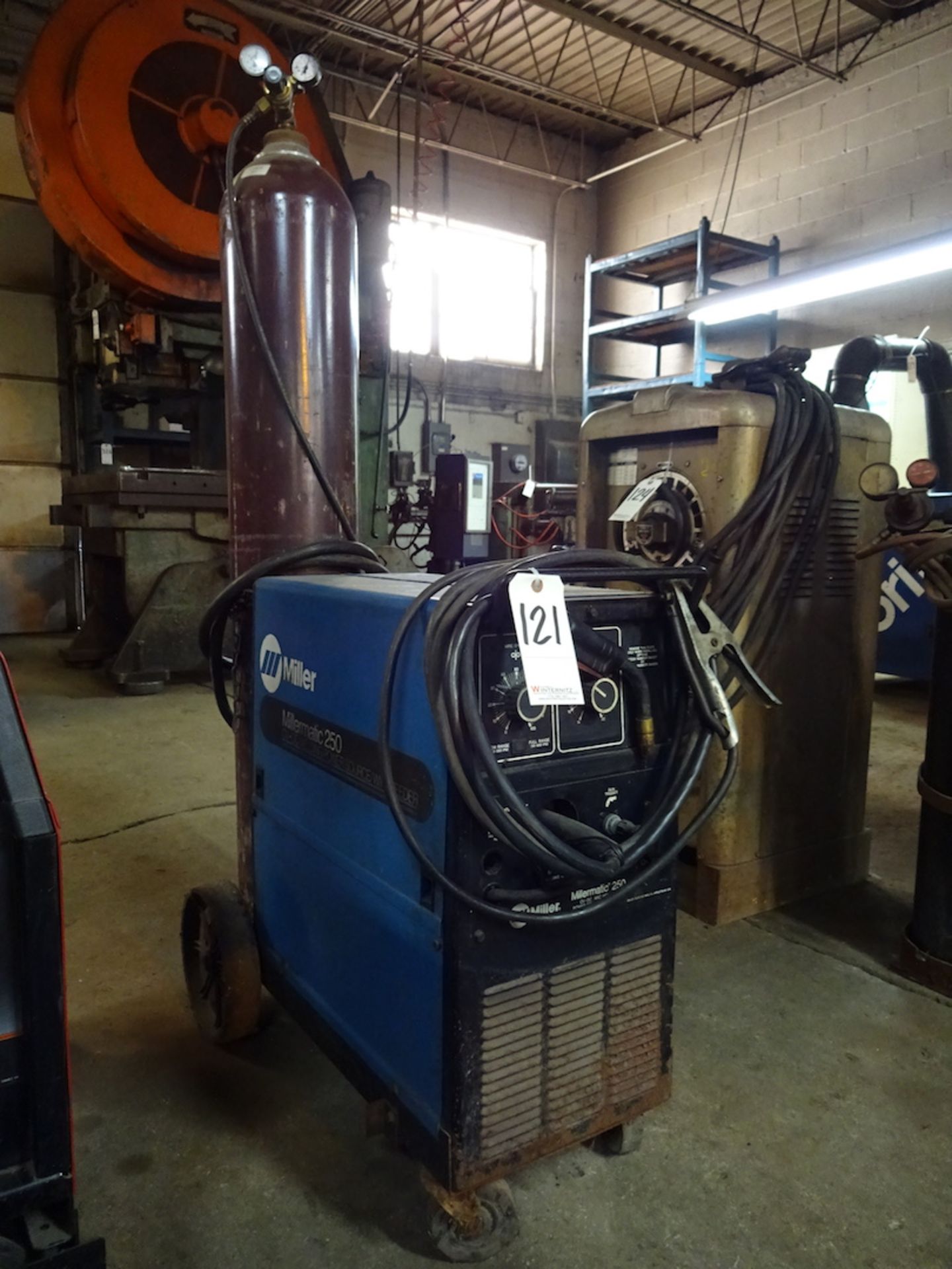 Miller 250 Amp Model Millermatic 250 CV-DC Arc Welding Power Source / Wire Feeder, S/N KE782964 (