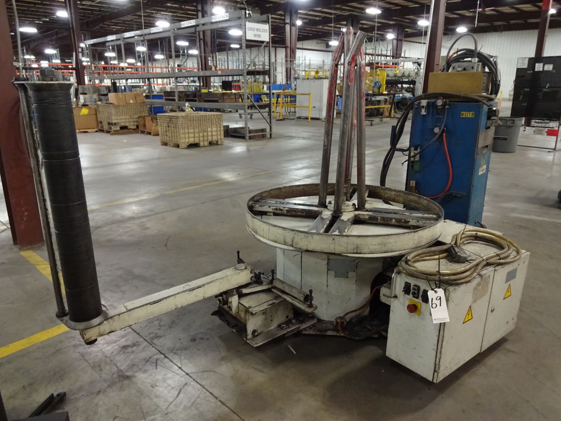 42 in. (approx.) Motorized Wire Coiler/Uncoiler